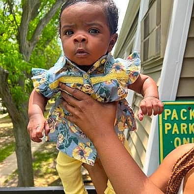 Ekiylah is registered to the contest to win money with this photo: baby_toddler_clothing, child, eye, finger, fun, grass, hand, happy, leisure, nail, pattern, people_in_nature, person, plant, play, reptile, summer, t_shirt, thumb, toddler