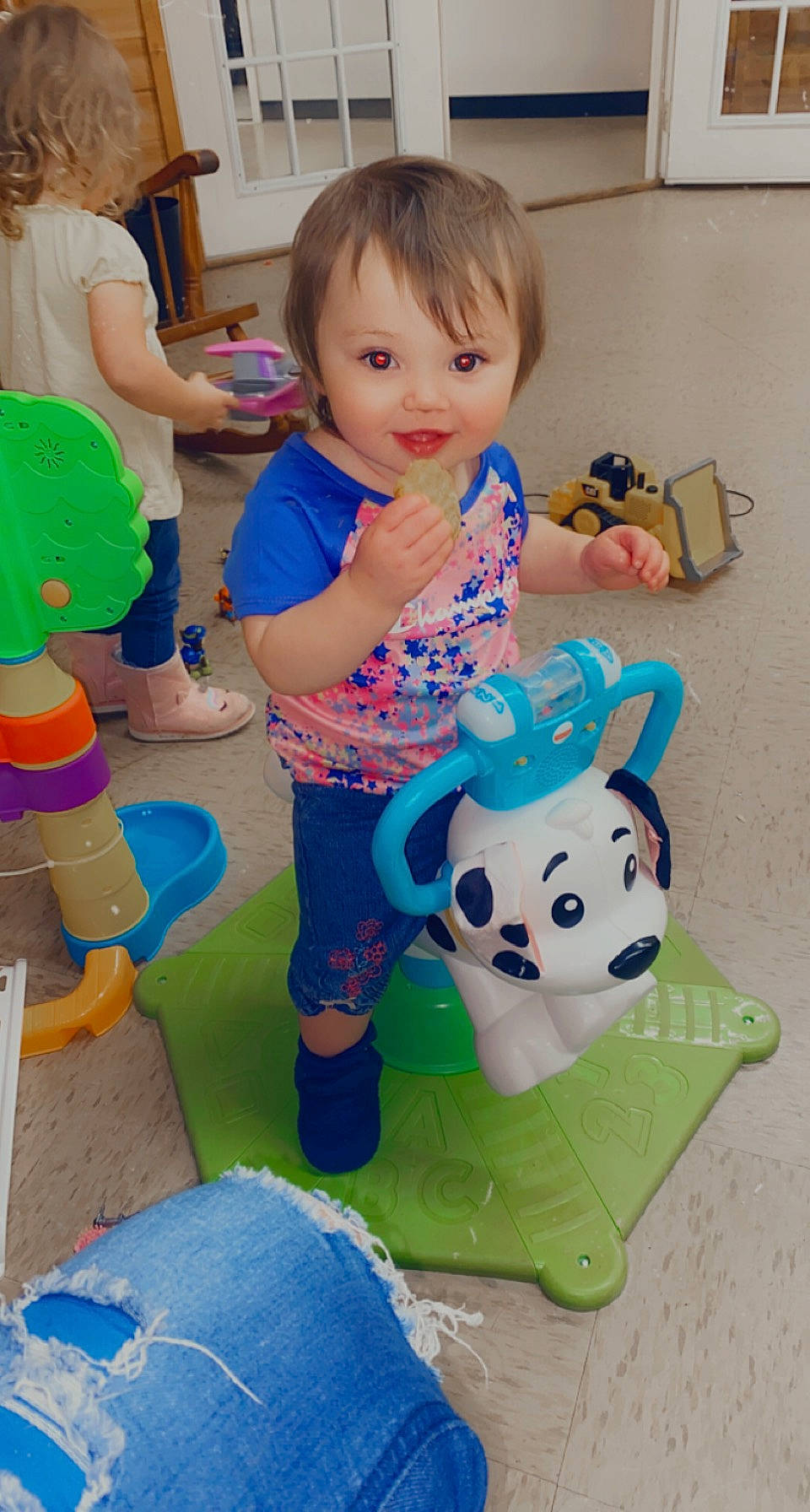 Journey Grace is registered to the contest to win money with this photo: baby, baby_toddler_clothing, blue, child, face, fun, green, happy, head, jeans, leisure, pattern, person, pink, play, shorts, smile, t_shirt, toddler, toy