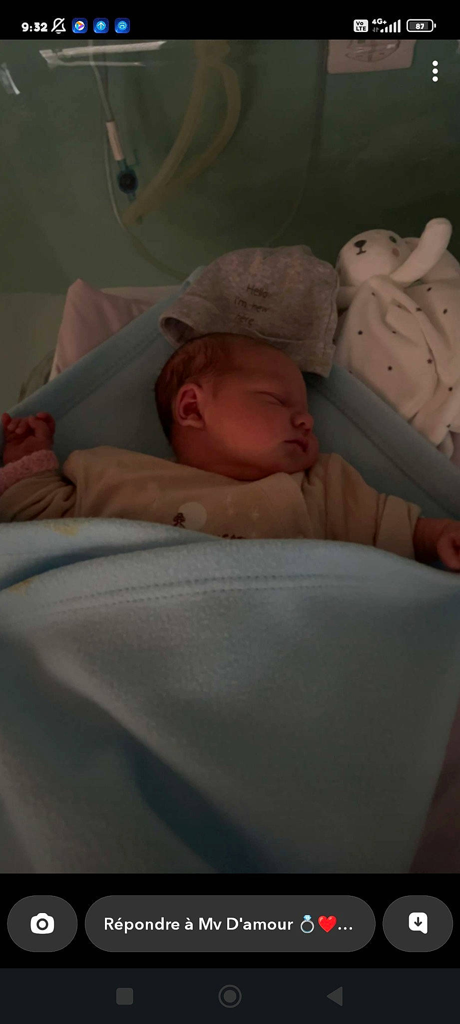 Melie a rejoint le concours — aidez-le/la à gagner de superbes lots ! baby, baby_products, baby_sleeping, bed_sheet, bedding, bedtime, carmine, child, childbirth, comfort, event, hat, infant_bed, linens, mouth, nap, person, room, skin, sleep