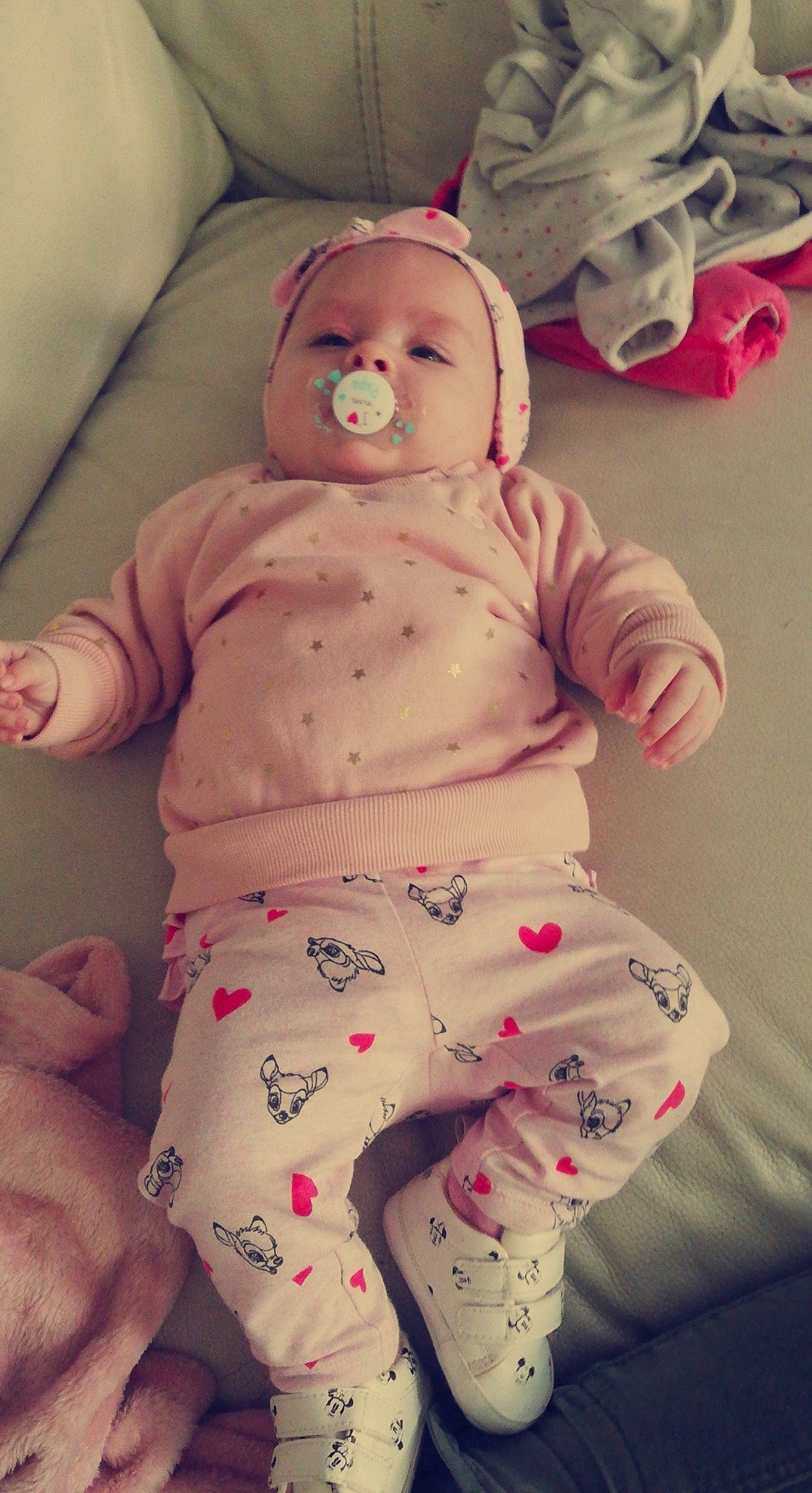 Linaya participe au concours pour gagner de l'argent avec cette photo : baby, cheek, child, person, pink, toddler