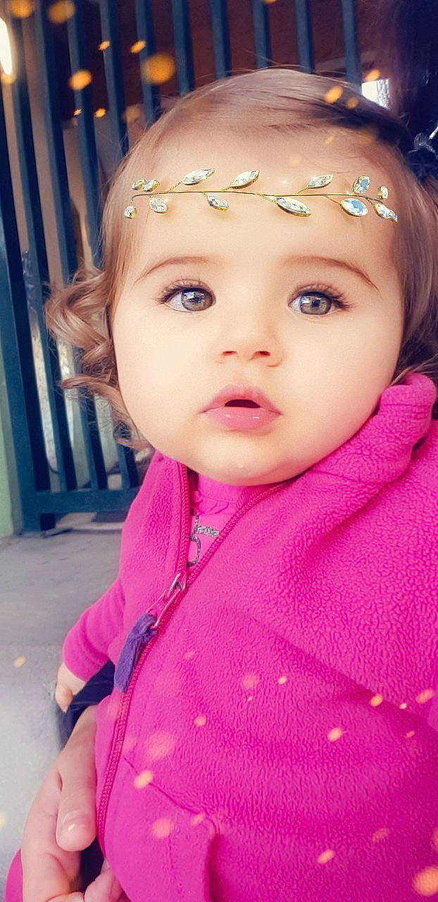 Stella-maria a rejoint le concours — aidez-le/la à gagner de superbes lots ! baby, beauty, cheek, child, child_model, chin, close_up, eye, eyebrow, face, forehead, hair_accessory, head, iris, lip, mouth, nose, person, pink, skin