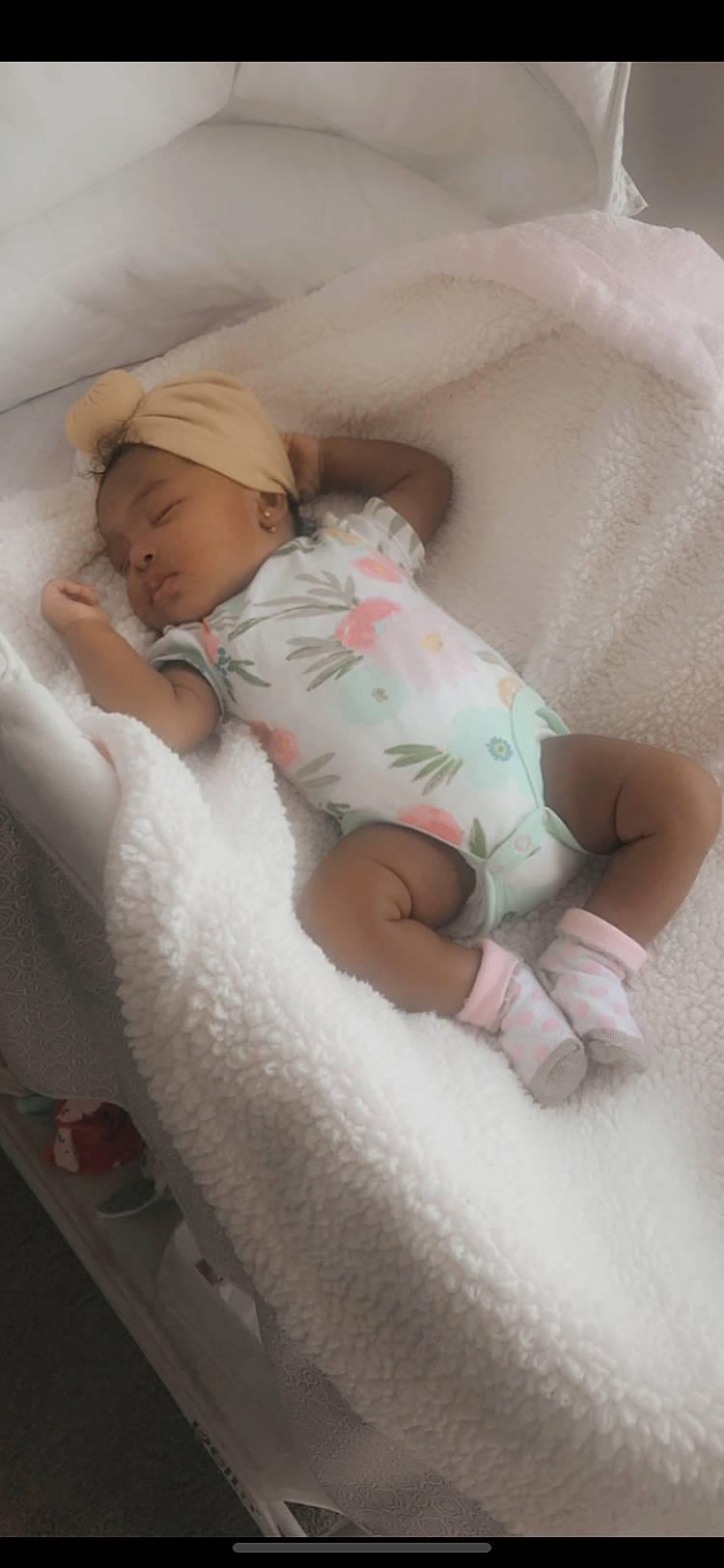 Royal is registered to the contest to win money with this photo: baby, baby_products, baby_sleeping, bedtime, birth, child, childbirth, comfort, nap, person, product, skin, sleep, toddler