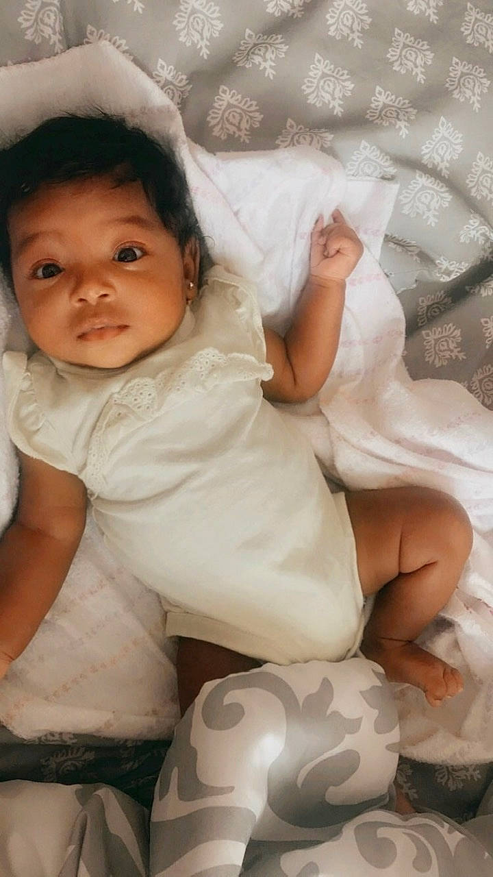 Royal is registered to the contest to win money with this photo: baby, child, person, skin, smile, toddler