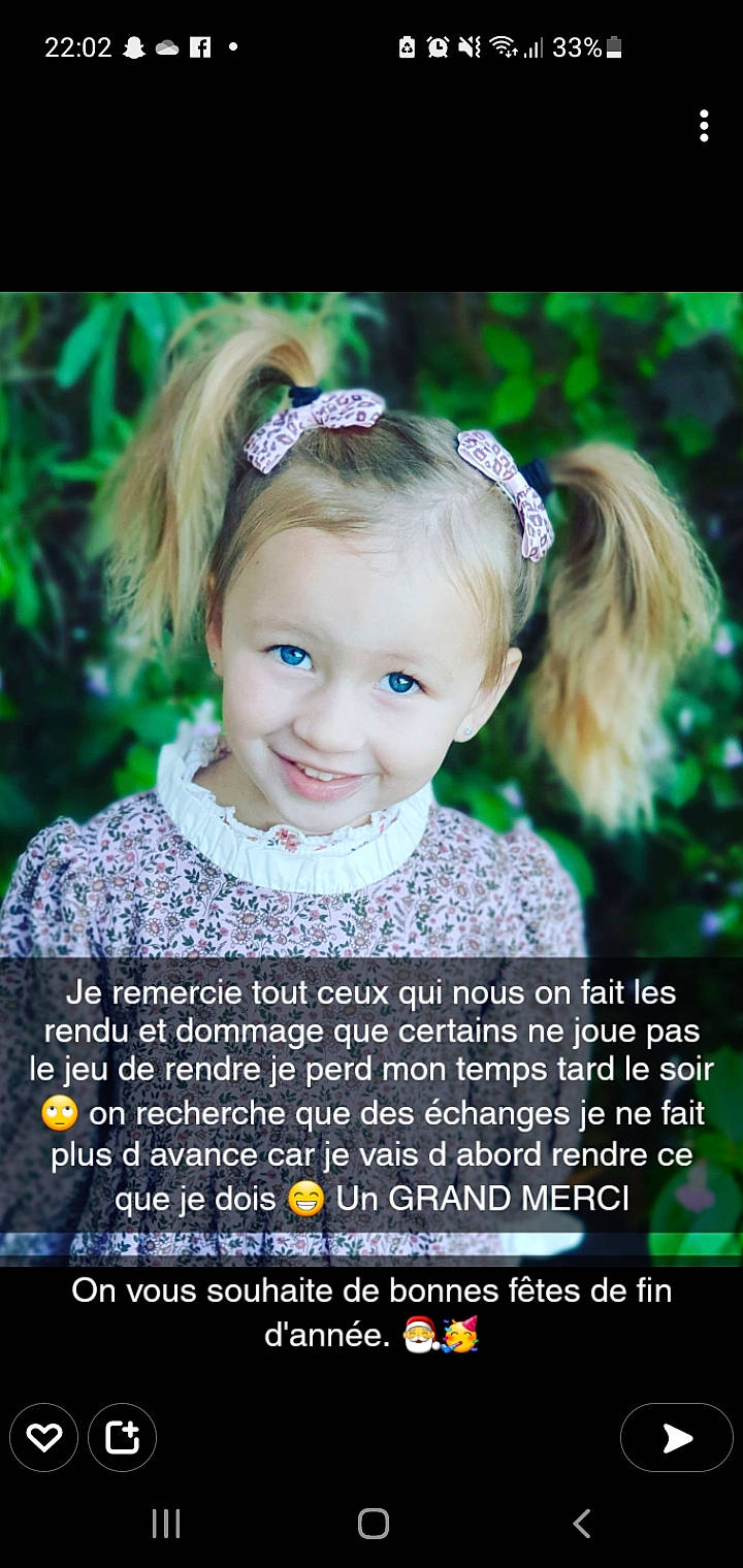 Lilyäh participe au concours pour gagner de l'argent avec cette photo : adaptation, blond, child, electric_blue, eye, facial_expression, flash_photography, font, fun, grass, happy, head, iris, joy, organ, people_in_nature, person, photo_caption, poster, smile