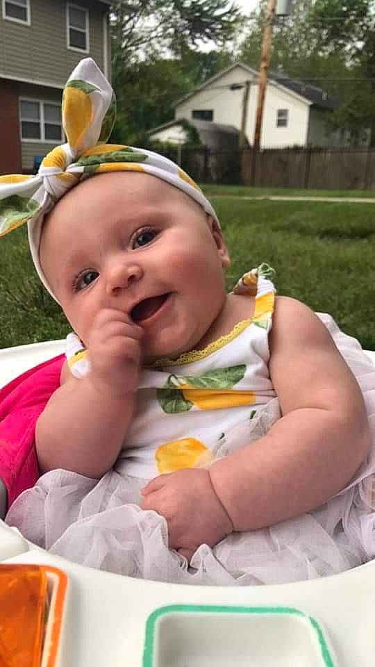 Izabel is registered to the contest to win money with this photo: baby, child, eating, person, toddler