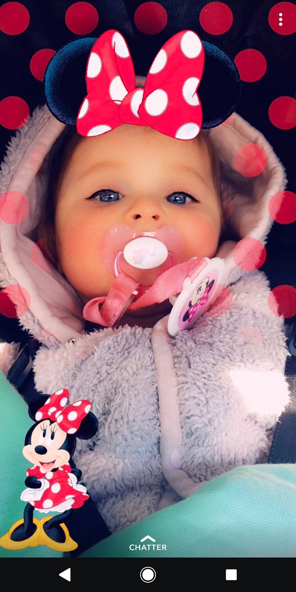 Leony a rejoint le concours — aidez-le/la à gagner de superbes lots ! baby, cheek, child, ear, headgear, joy, lip, person, pink, stuffed_toy, toddler, toy