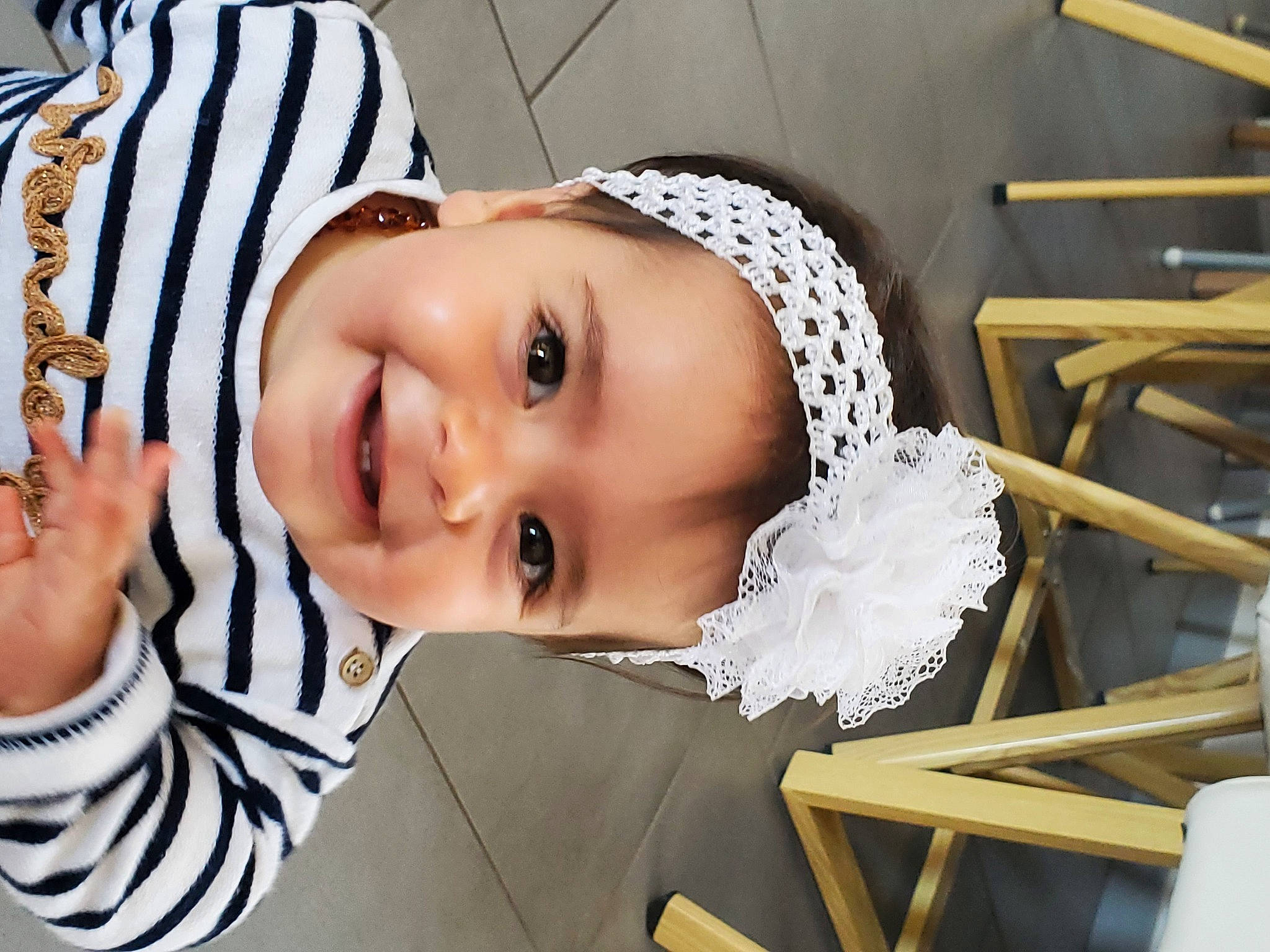 Emy participe au concours pour gagner de l'argent avec cette photo : baby, baby_toddler_clothing, cap, child, chin, cool, eye, eyebrow, eyelash, face, fashion_accessory, flash_photography, fun, happy, hat, joy, lip, person, skin, smile