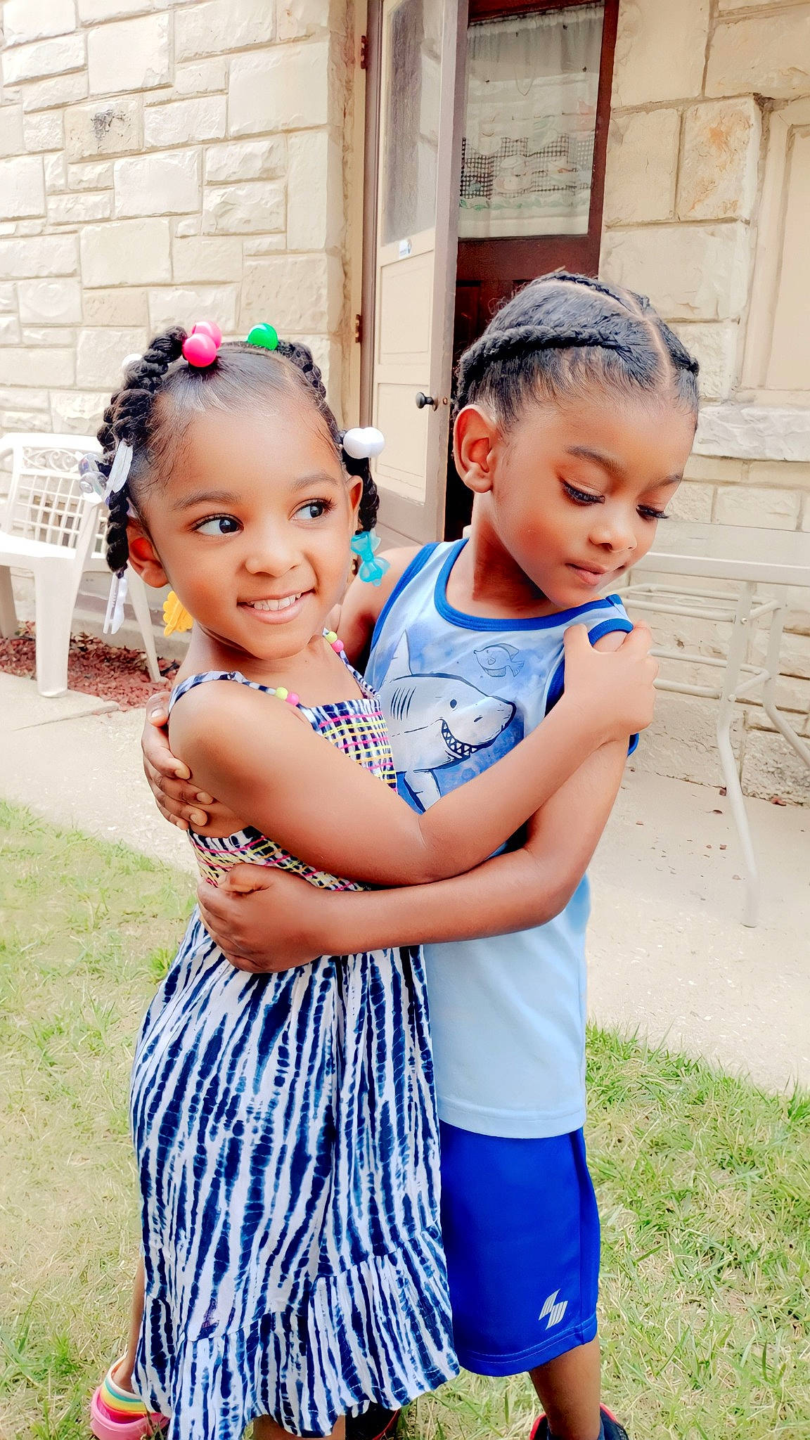 Lori'Elle is registered to the contest to win money with this photo: child, event, eye, face, facial_expression, fun, grass, hairstyle, happy, head, interaction, jewellery, joy, leisure, person, plant, shoulder, skin, smile, standing