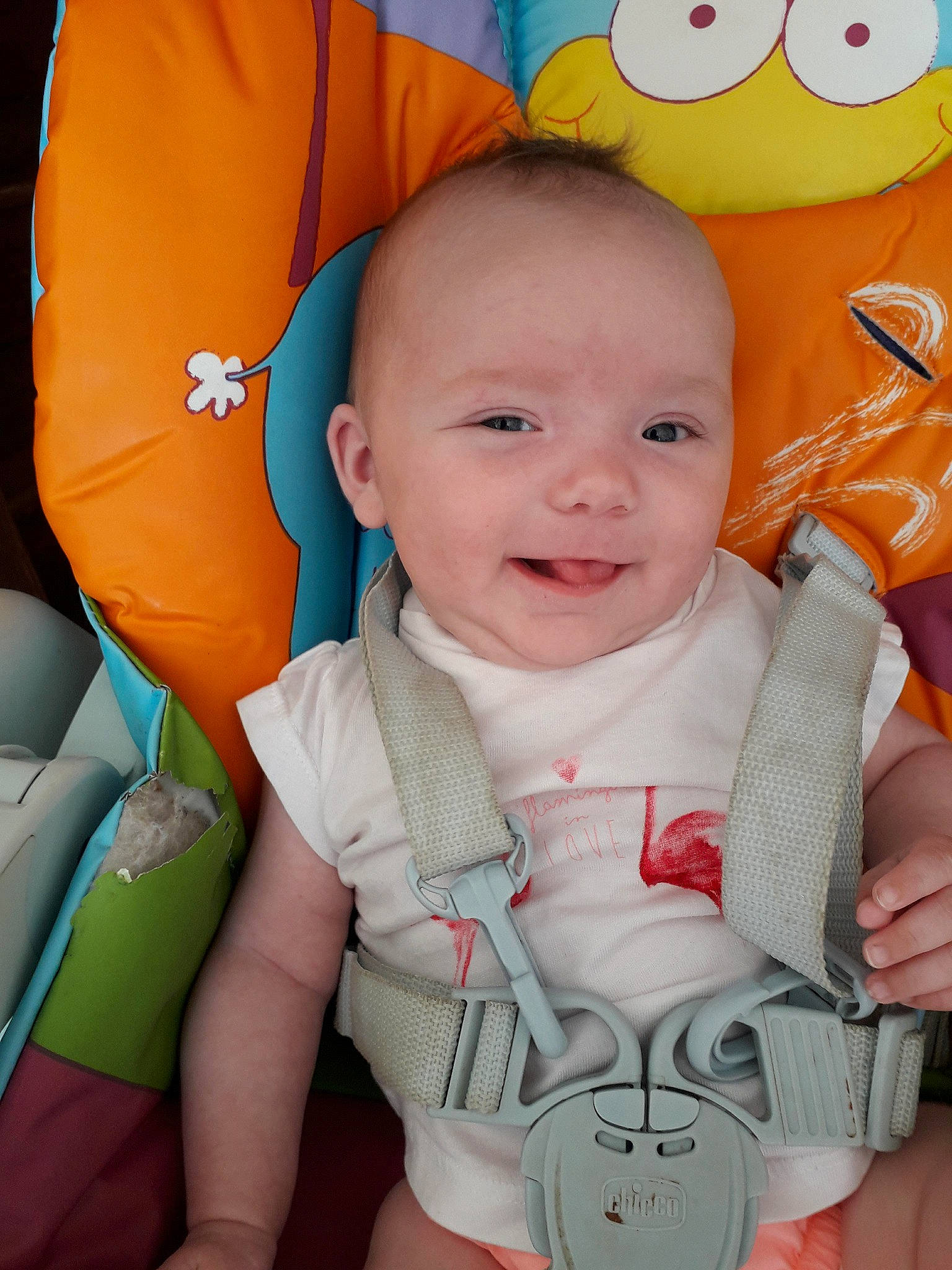 Philippine a rejoint le concours — aidez-le/la à gagner de superbes lots ! baby, baby_carriage, baby_products, baby_toddler_clothing, baby_toys, cheek, child, joy, orange, person, product, skin, toddler