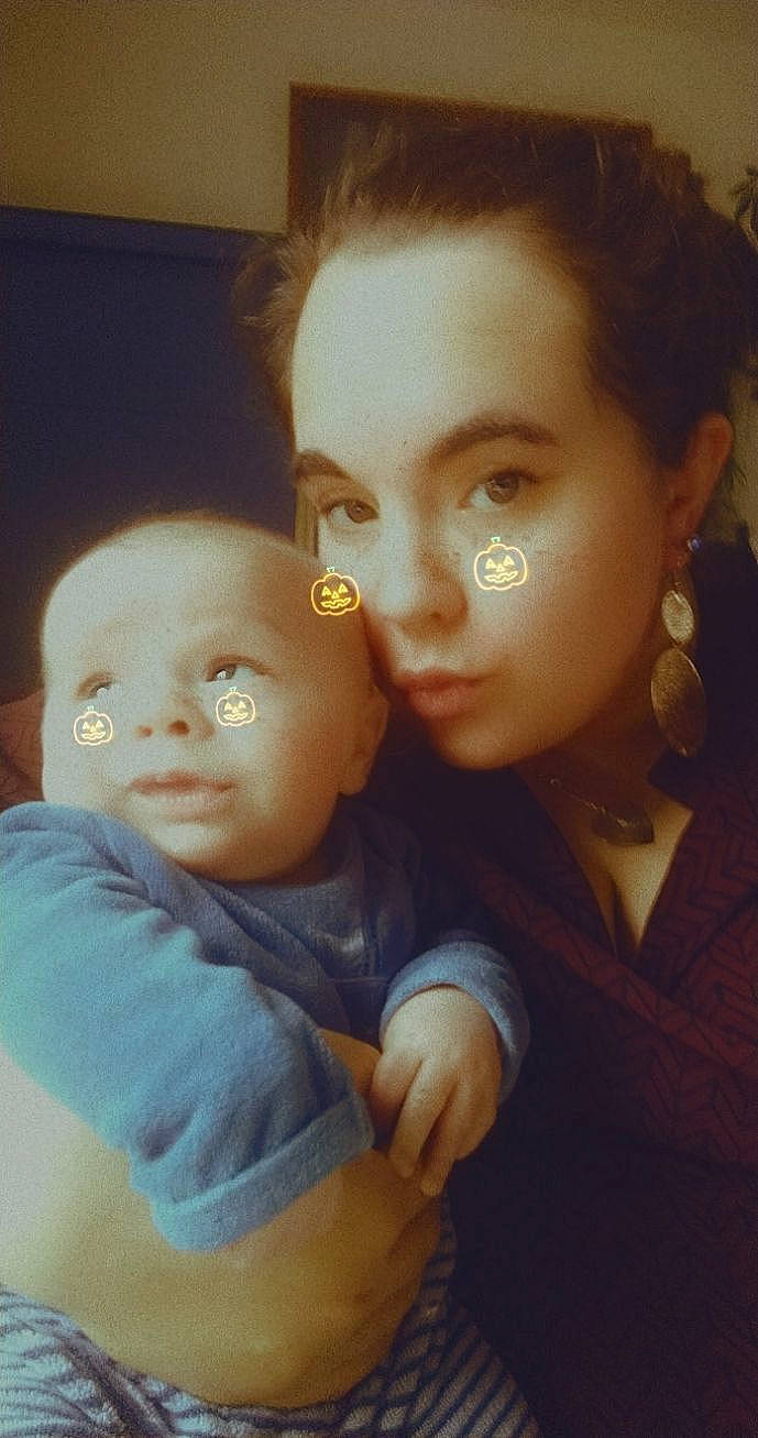 Erwan a rejoint le concours — aidez-le/la à gagner de superbes lots ! black_hair, cheek, child, chin, doll, ear, eye, eyebrow, eyelash, facial_expression, flash_photography, forehead, gesture, hair, happy, iris, lip, mouth, nose, person