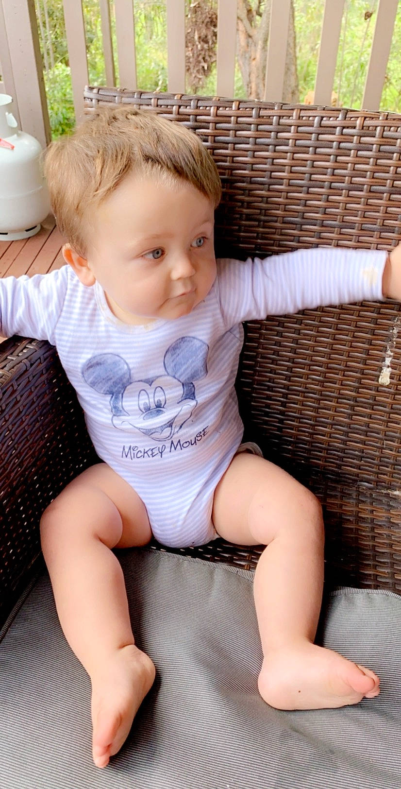 Jai is registered to the contest to win money with this photo: baby, baby_toddler_clothing, child, leg, person, sitting, skin, toddler