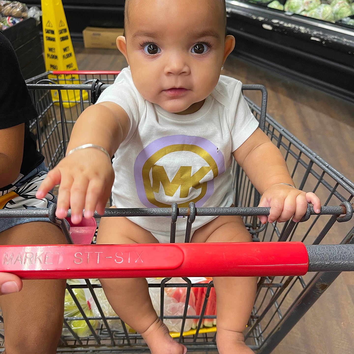 Kenairah is registered to the contest to win money with this photo: accessories, baby, basket, bodypart, box, bracelet, face, finger, grocerystore, hand, head, indoors, jewelry, market, person, photography, portrait, shop, shopping, shoppingcart