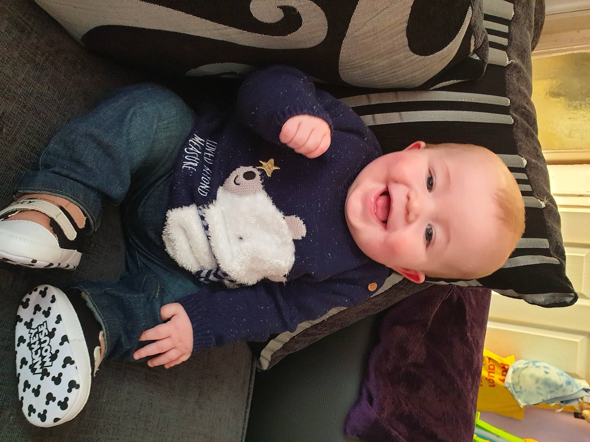 Casper is registered to the contest to win money with this photo: baby, baby_products, baby_toddler_clothing, child, comfort, comfort_food, fun, fur, happy, lap, pattern, person, plate, plush, smile, stuffed_toy, t_shirt, teddy_bear, textile, toddler