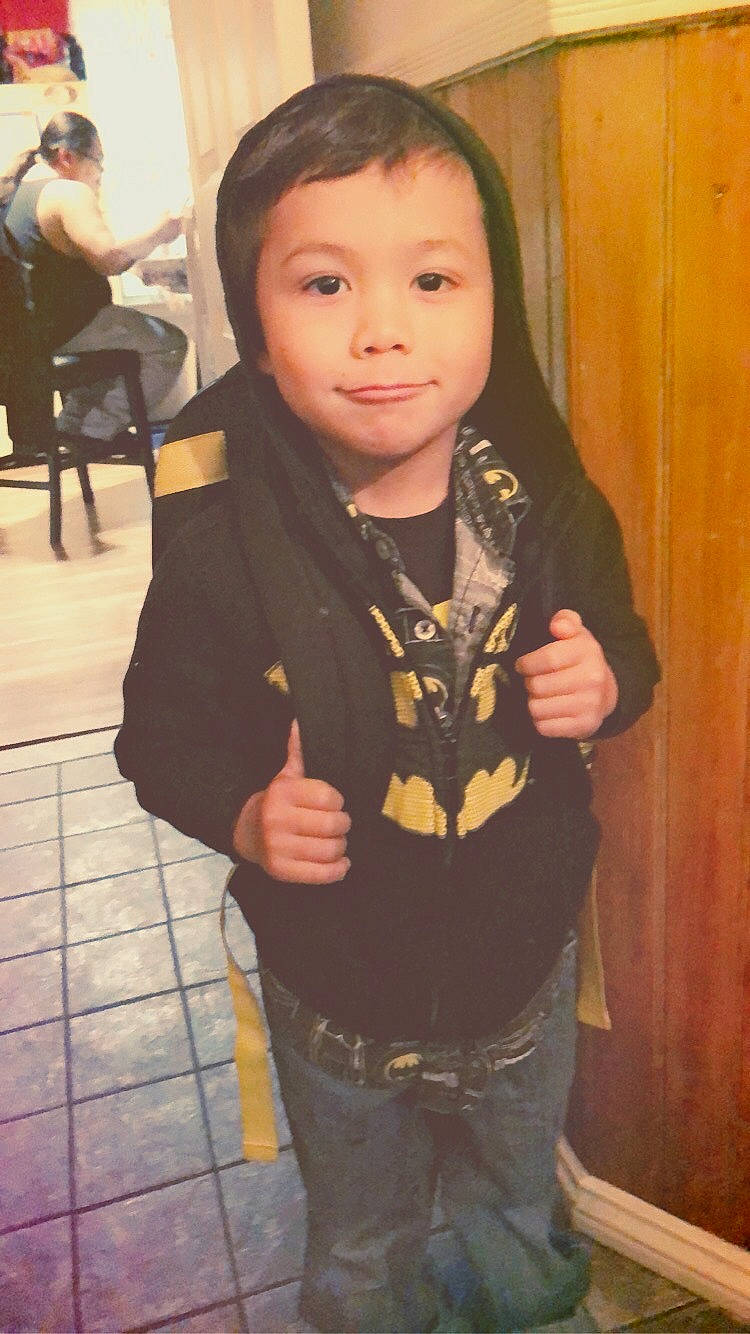 Sophan is registered to the contest to win money with this photo: child, person