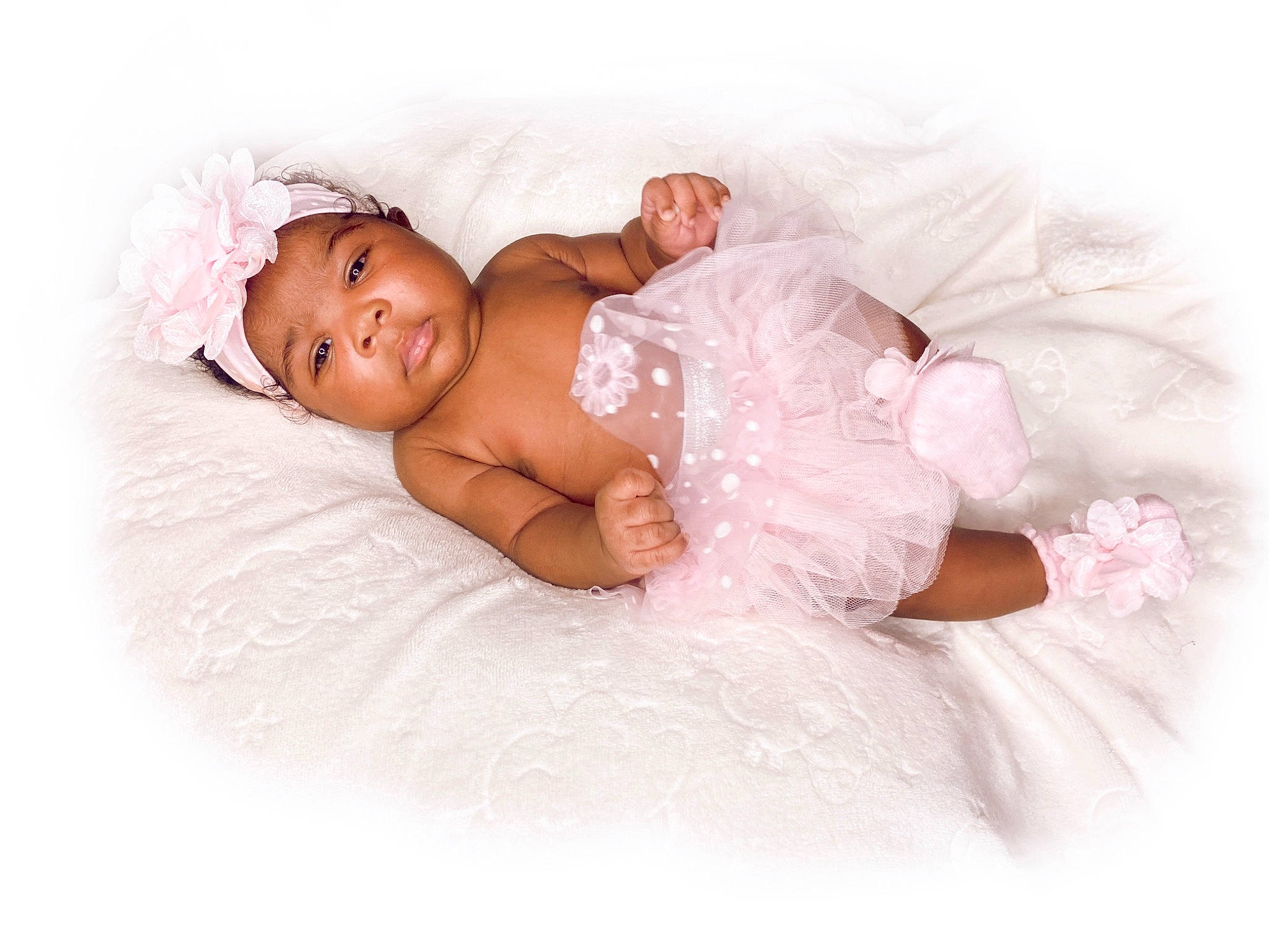 Maddisyn is registered to the contest to win money with this photo: arm, baby, baby_sleeping, baby_toddler_clothing, bedding, comfort, event, eye, flash_photography, hand, happy, head, headgear, headwear, human_body, leg, linens, person, pink, skin