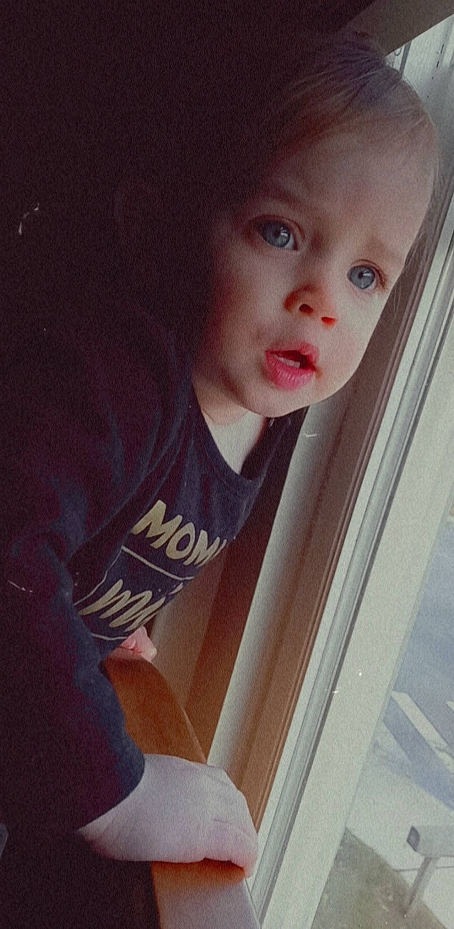 Jaylynn is registered to the contest to win money with this photo: arm, cheek, chin, elbow, eye, eyebrow, eyelash, facial_expression, happy, head, lip, mouth, neck, nose, person, shoulder, sleeve, t_shirt, tints_and_shades, toddler