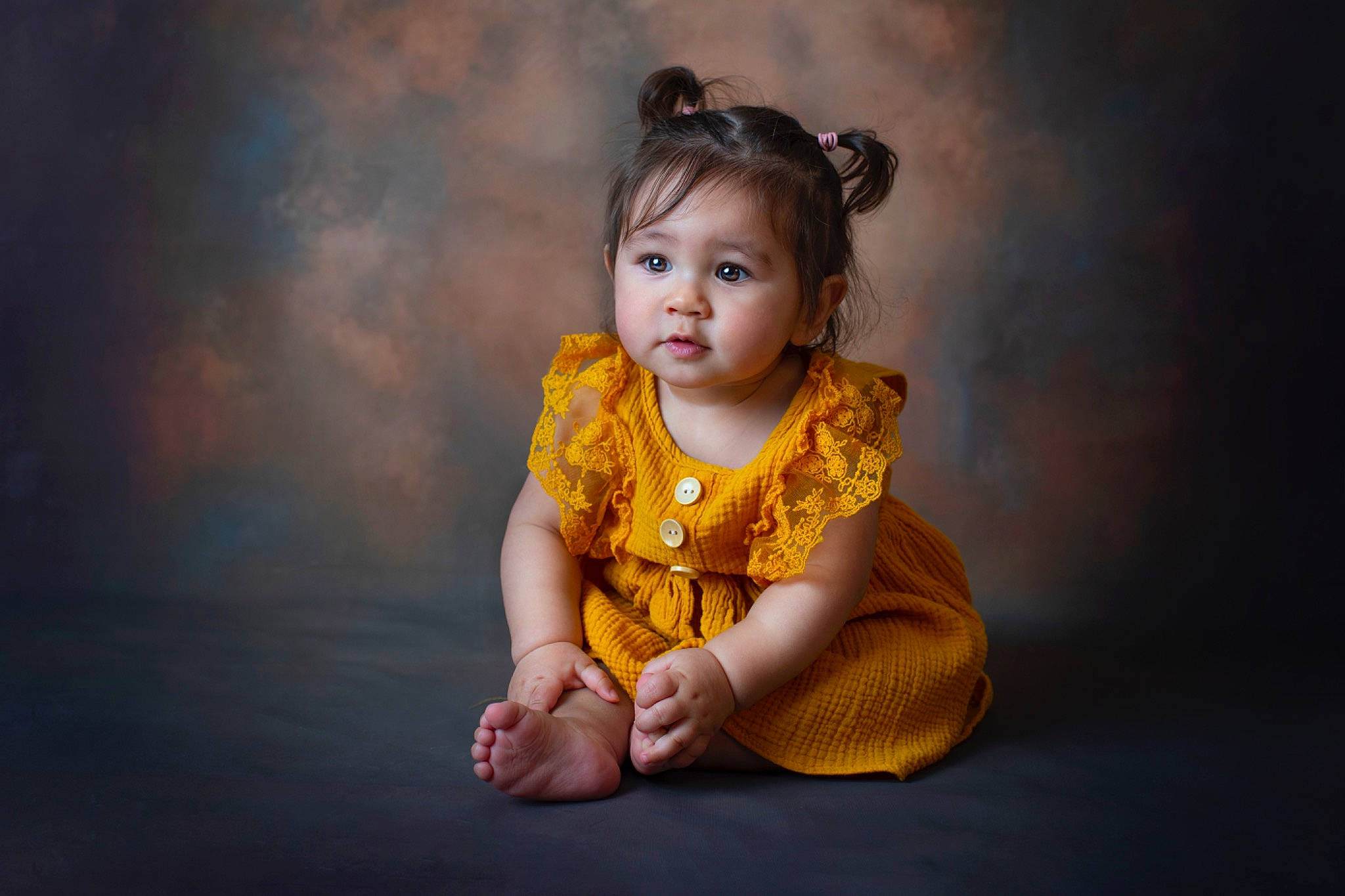 Tia Cataléïa participe au concours pour gagner de l'argent avec cette photo : baby, baby_toddler_clothing, child, child_model, cloud, darkness, dress, eye, flash_photography, fun, grass, happy, magenta, people_in_nature, person, portrait, portrait_photography, sitting, sleeve, toddler