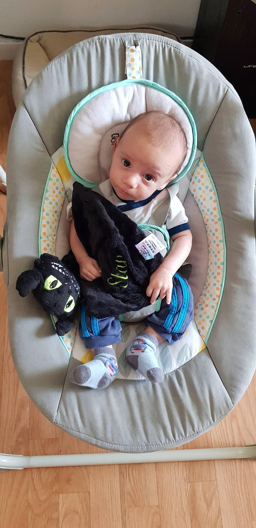 Stan a rejoint le concours — aidez-le/la à gagner de superbes lots ! baby, baby_carriage, baby_in_car_seat, baby_products, car_seat, child, comfort, person, product, toddler