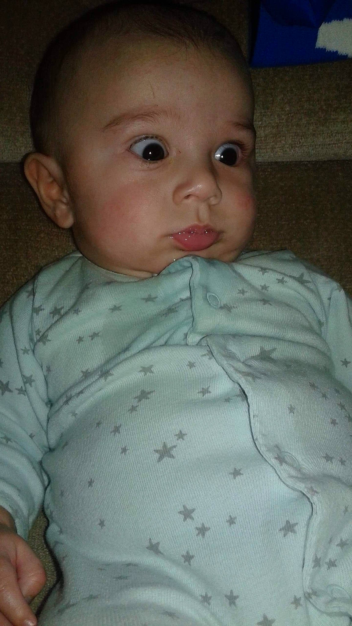 Jules Denver a rejoint le concours — aidez-le/la à gagner de superbes lots ! baby_toddler_clothing, cheek, child, chin, ear, eye, eyebrow, eyelash, forehead, iris, jaw, lip, mouth, neck, nose, organ, person, shoulder, skin, sleeve