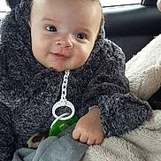 Thyméo participe au concours pour gagner de l'argent avec cette photo :