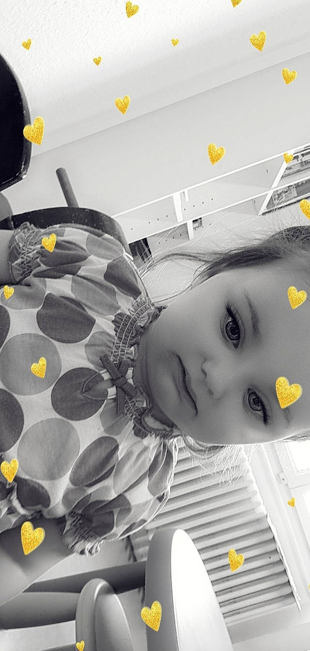 Briana participe au concours pour gagner de l'argent avec cette photo : art, automotive_design, black, ceiling, child, cool, eye, fashion_accessory, flooring, fun, happy, headgear, metal, monochrome_photography, pattern, person, selfie, t_shirt, toddler, white