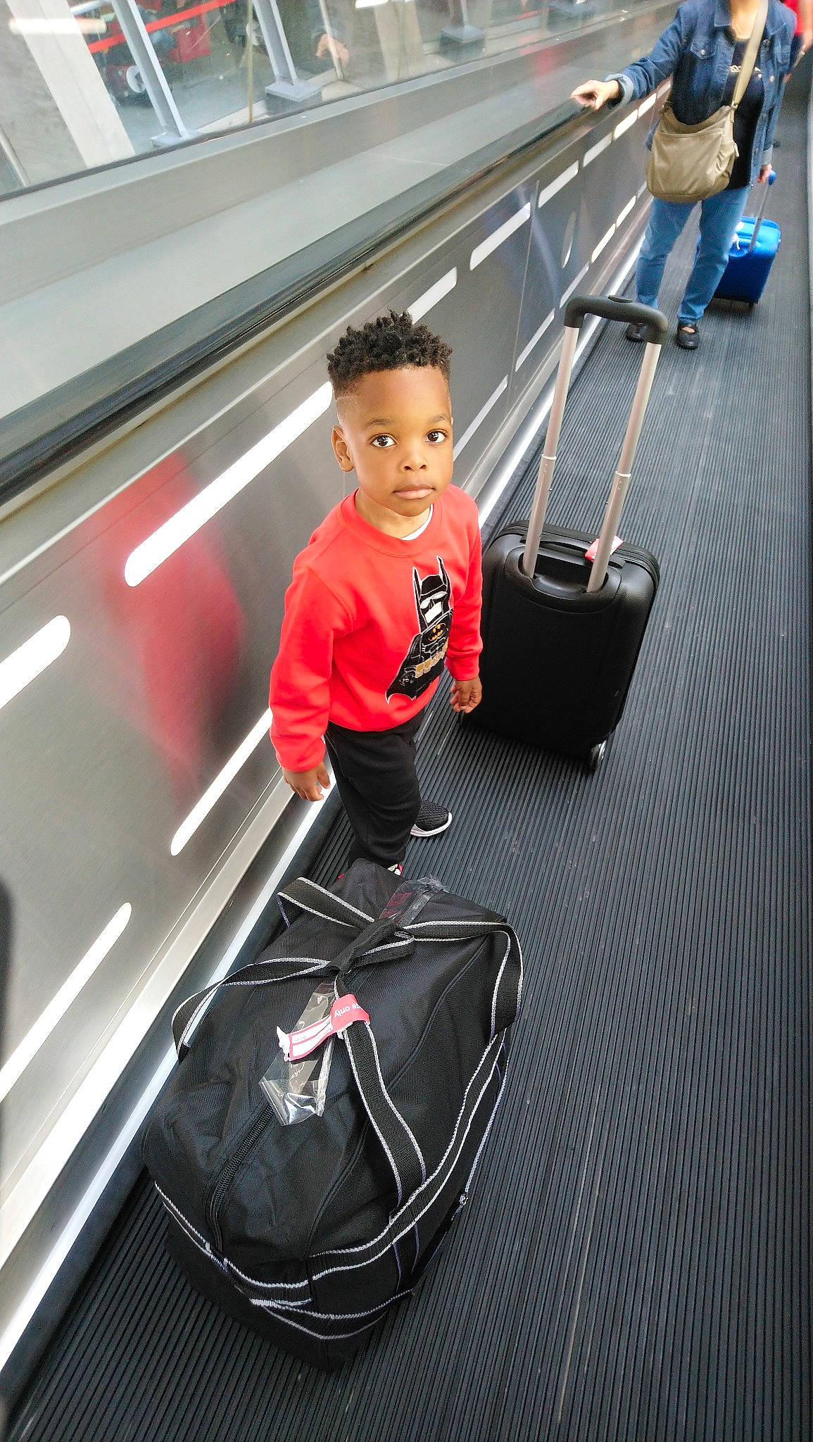 Kurttys  participe au concours pour gagner de l'argent avec cette photo : automotive_design, car, child, person, product, structure, vehicle