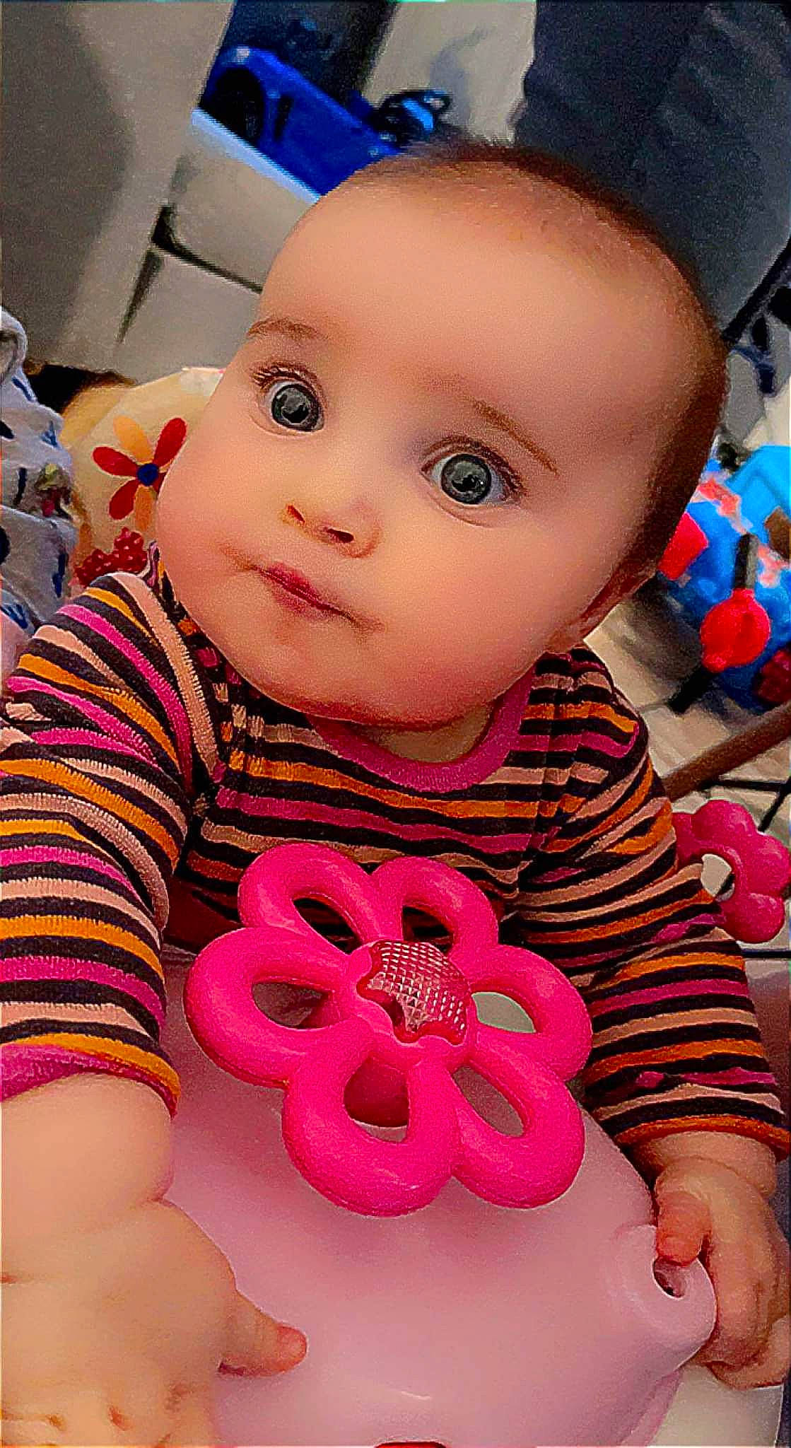 Yliana participe au concours pour gagner de l'argent avec cette photo : baby, baby_toddler_clothing, blue, cheek, cool, eye, eyelash, happy, lip, magenta, marine_invertebrates, mouth, nose, organ, person, photograph, pink, product, skin, toddler