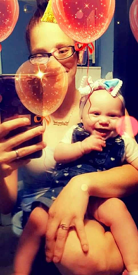 Eliana is registered to the contest to win money with this photo: baby_toddler_clothing, barware, beer, cocktail, cool, drinkware, eyewear, finger, glasses, hairstyle, hand, happy, headwear, human_body, joy, mouth, muscle, person, photograph, stemware