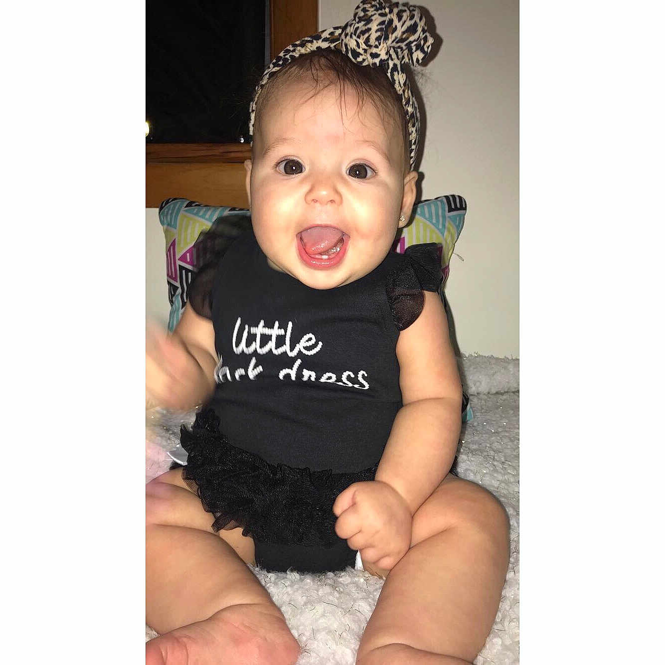 Laylanni is registered to the contest to win money with this photo: arm, baby, baby_toddler_clothing, beauty, cheek, child, crown, ear, eye, face, fashion_accessory, hair_accessory, head, headband, headgear, headpiece, person, product, skin, smile