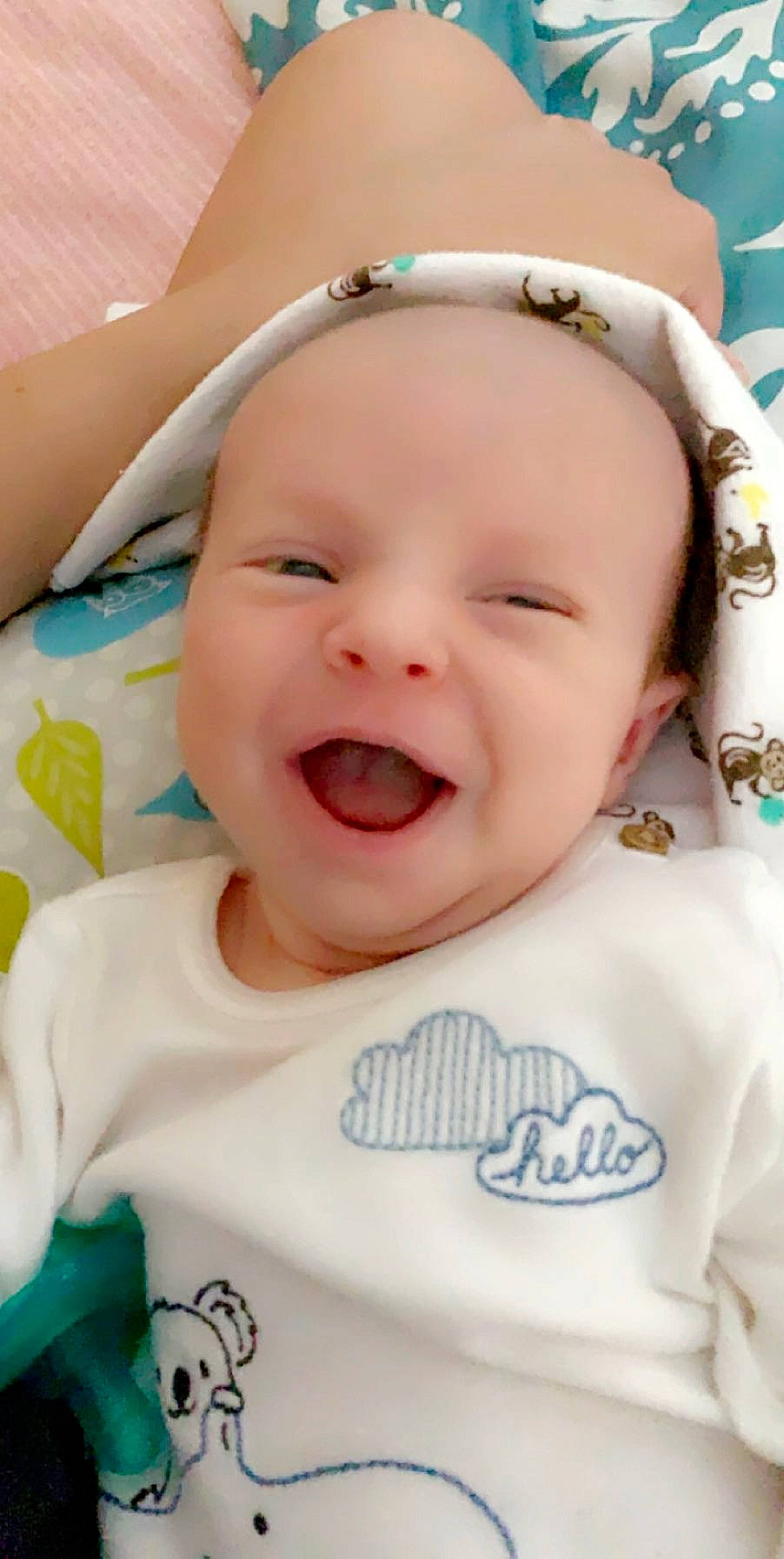 Leelind is registered to the contest to win money with this photo: baby, baby_making_funny_faces, cheek, child, face, facial_expression, head, lip, mouth, nose, person, skin, smile, toddler