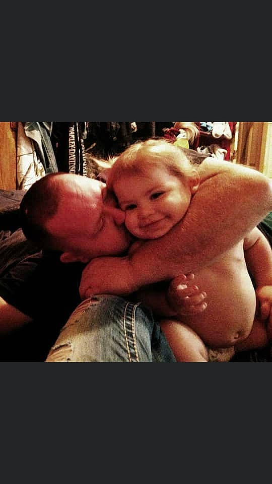 Saylem is registered to the contest to win money with this photo: abdomen, arm, baby, birth, cheek, chest, child, flesh, hand, human, human_body, joy, leg, love, mother, mouth, muscle, person, photography, smile