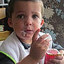 Enzo participe au concours pour gagner de l'argent avec cette photo :
