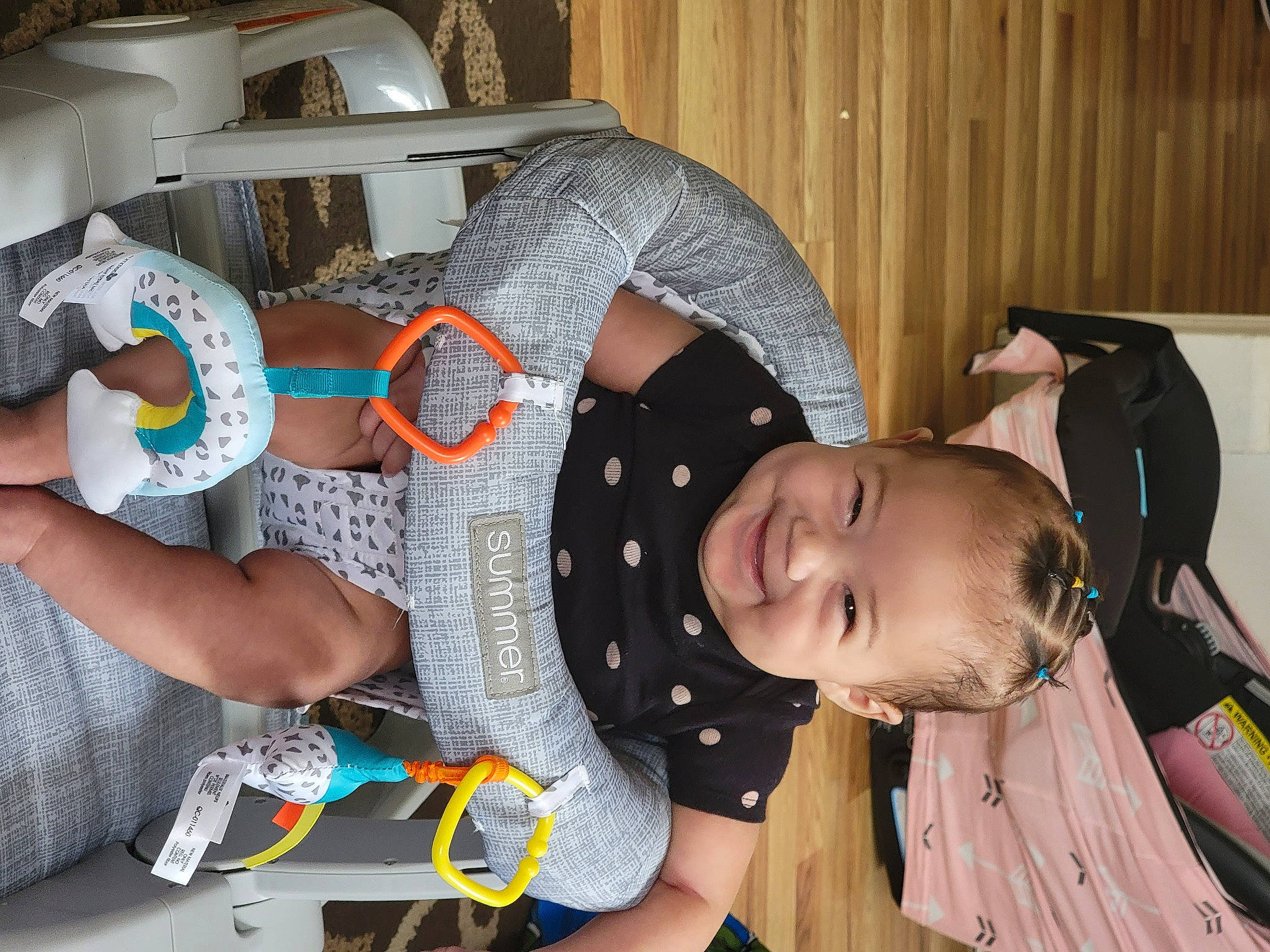 Luna is registered to the contest to win money with this photo: arm, baby, baby_products, baby_toddler_clothing, child, clothing, elbow, fun, hand, happy, joy, pattern, person, room, toddler, vacation, wrist