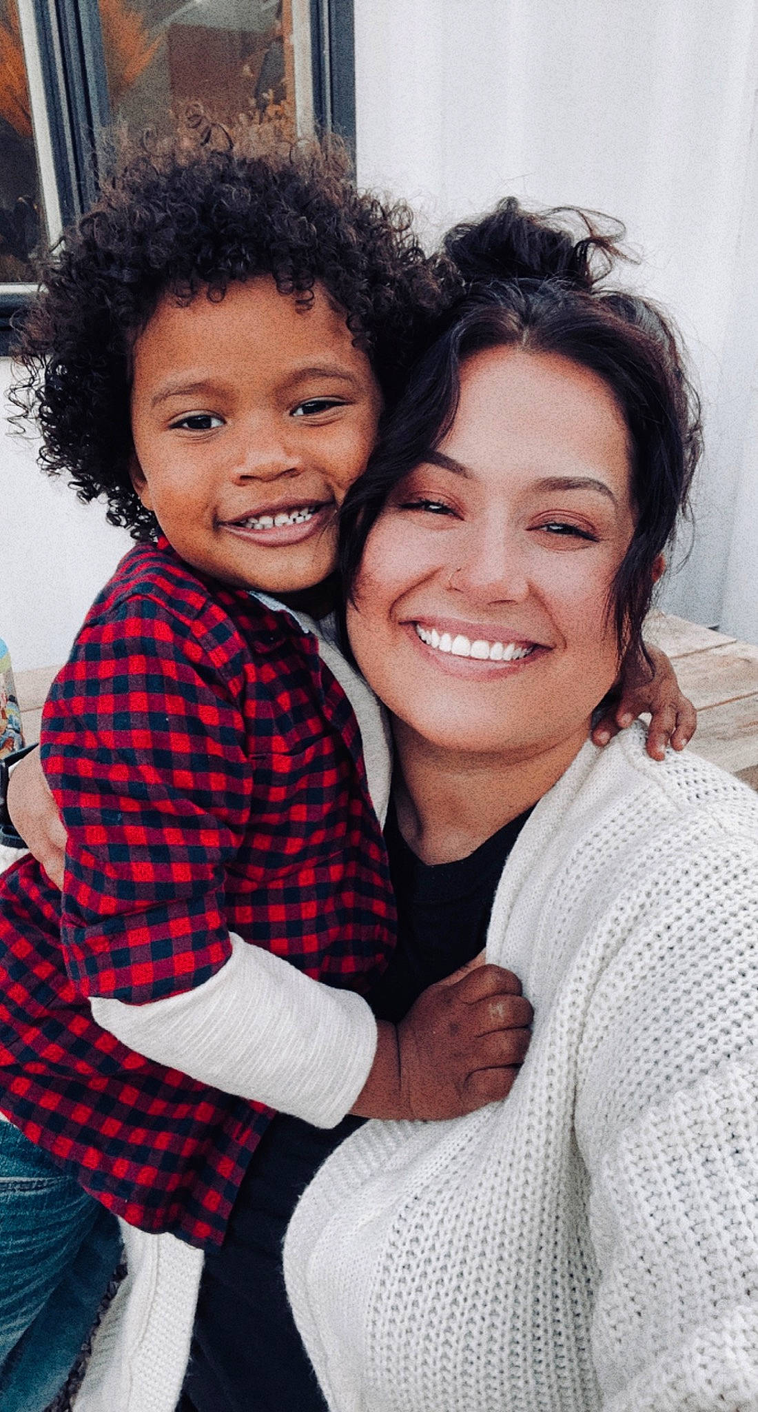 Damion joined the competition — help win amazing prizes! beauty, cheek, event, facial_expression, fashion, flash_photography, friendship, fun, gesture, hair, hairstyle, happy, iris, joy, lip, person, plaid, skin, sleeve, smile