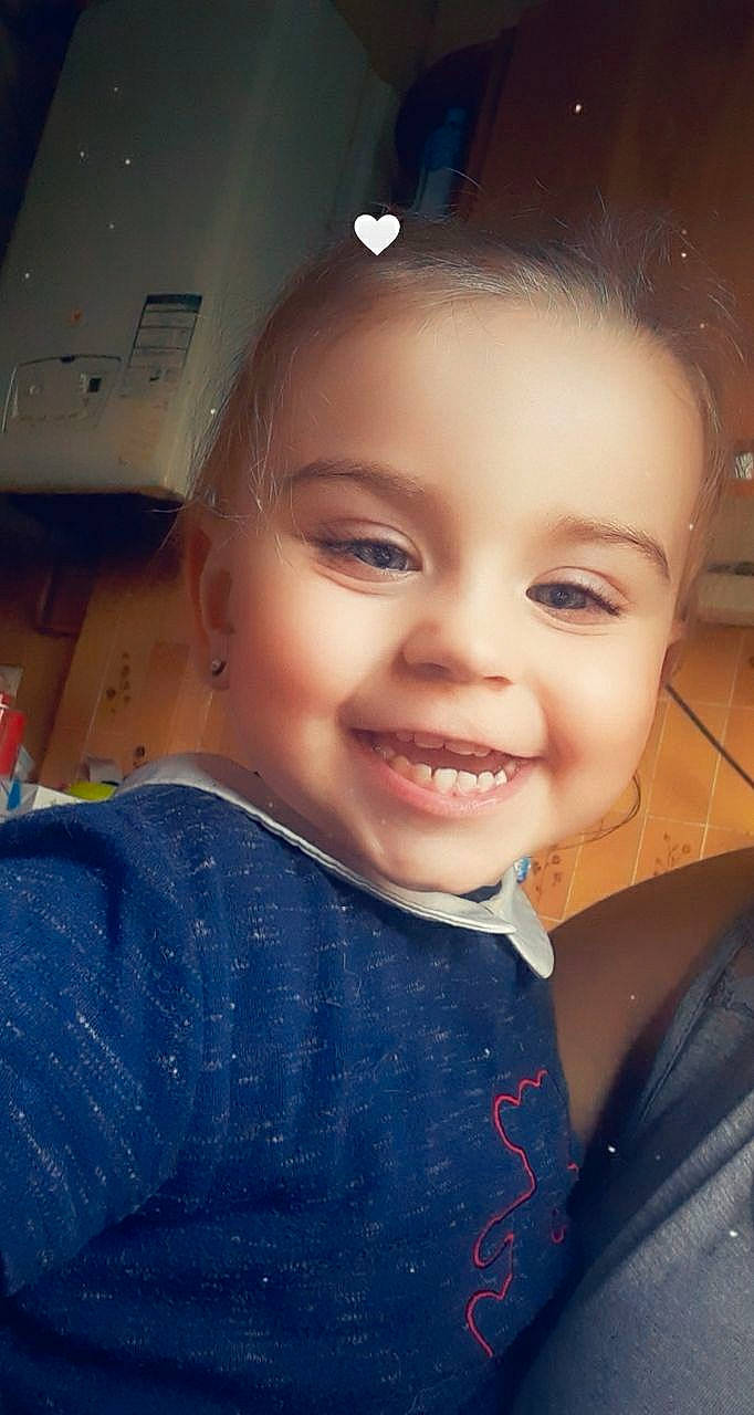 Laïya a rejoint le concours — aidez-le/la à gagner de superbes lots ! cheek, child, chin, cool, eye, eyebrow, face, facial_expression, forehead, fun, head, jaw, joy, lip, mouth, nose, organ, person, selfie, skin