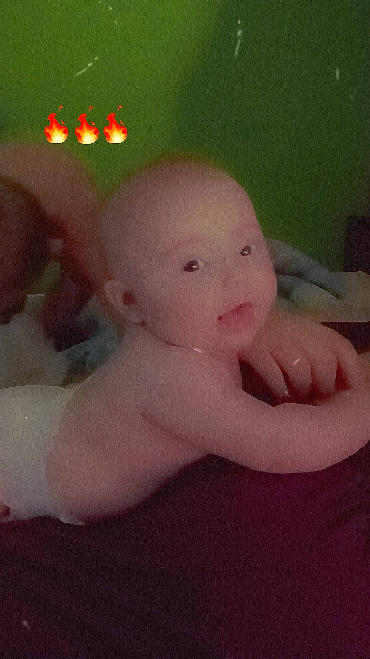 Laklynn joined the competition — help win amazing prizes! arm, baby, cheek, chest, chin, ear, eyebrow, finger, gesture, hand, happy, head, human_body, lip, nose, person, pink, skin, thumb, toddler