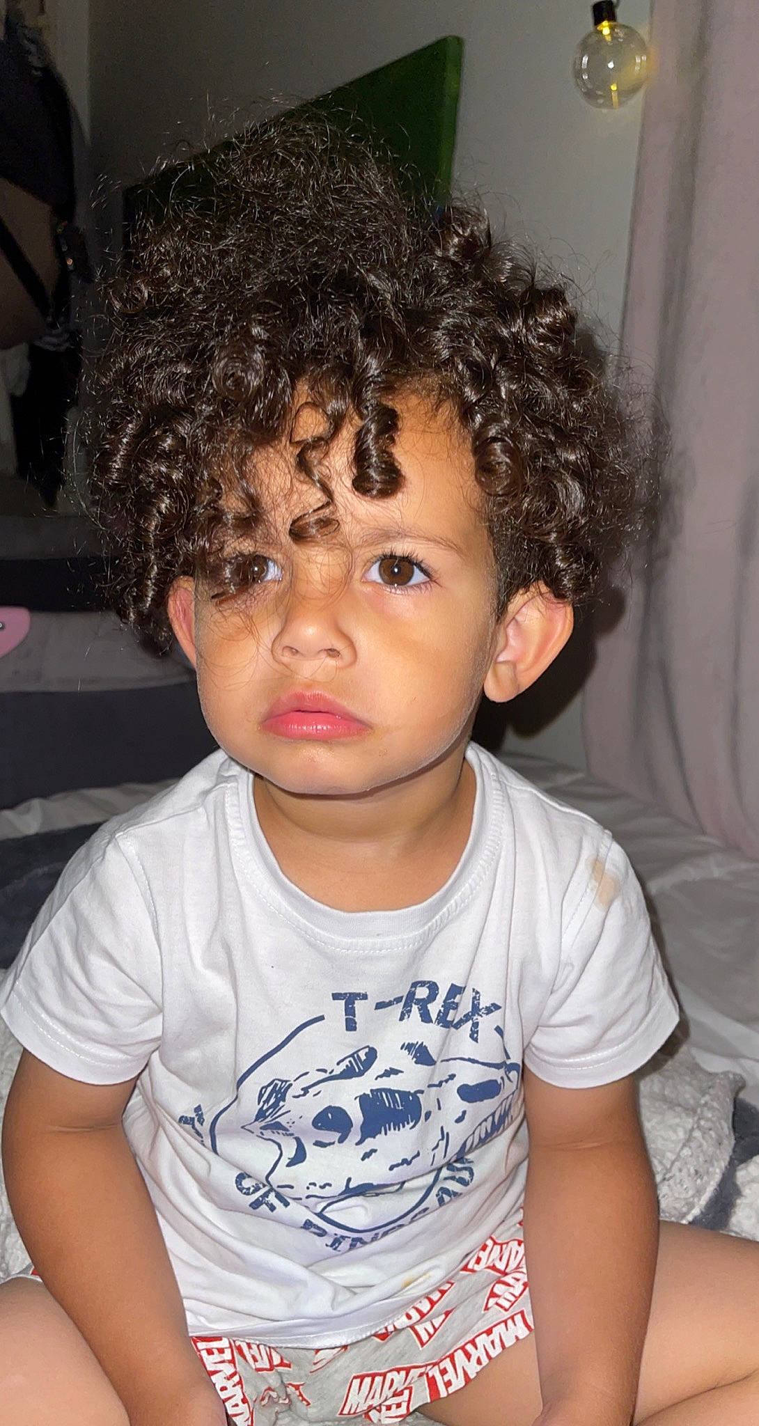 Kiara a rejoint le concours — aidez-le/la à gagner de superbes lots ! afro, arm, cheek, chin, cool, eye, eyebrow, eyelash, face, facial_expression, forehead, head, human, jheri_curl, lip, nose, organ, person, skin, sleeve