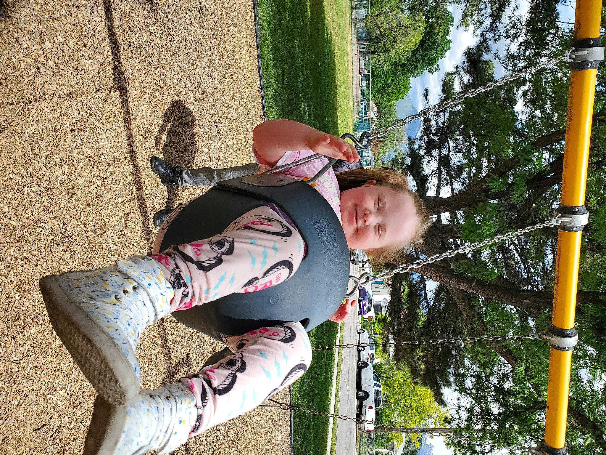 Ashia is registered to the contest to win money with this photo: adventure, carmine, elbow, fun, joy, leisure, people_in_nature, person, plant, pole, recreation, rope, thigh, tree