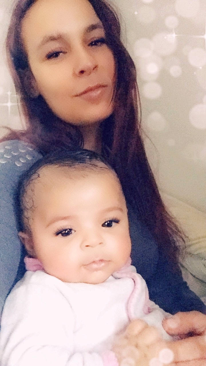 Soukaina participe au concours pour gagner de l'argent avec cette photo : baby, beauty, cheek, child, chin, daughter, eye, eyebrow, face, forehead, hair, happy, iris, lip, mother, nose, person, photography, skin, smile