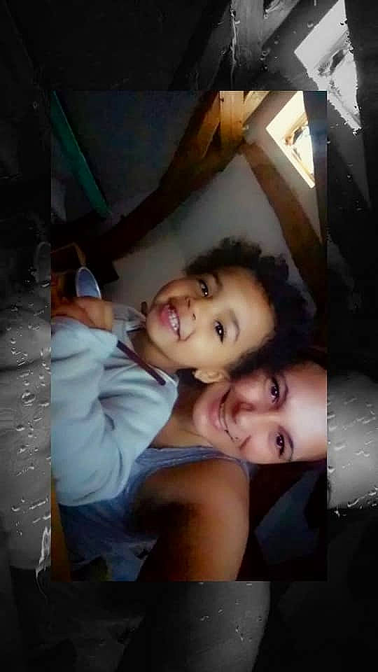 Soukaina a rejoint le concours — aidez-le/la à gagner de superbes lots ! beauty, child, event, eyebrow, flash_photography, flesh, formal_wear, fun, happy, iris, joy, lip, mouth, person, room, smile, space, toddler, vintage_clothing