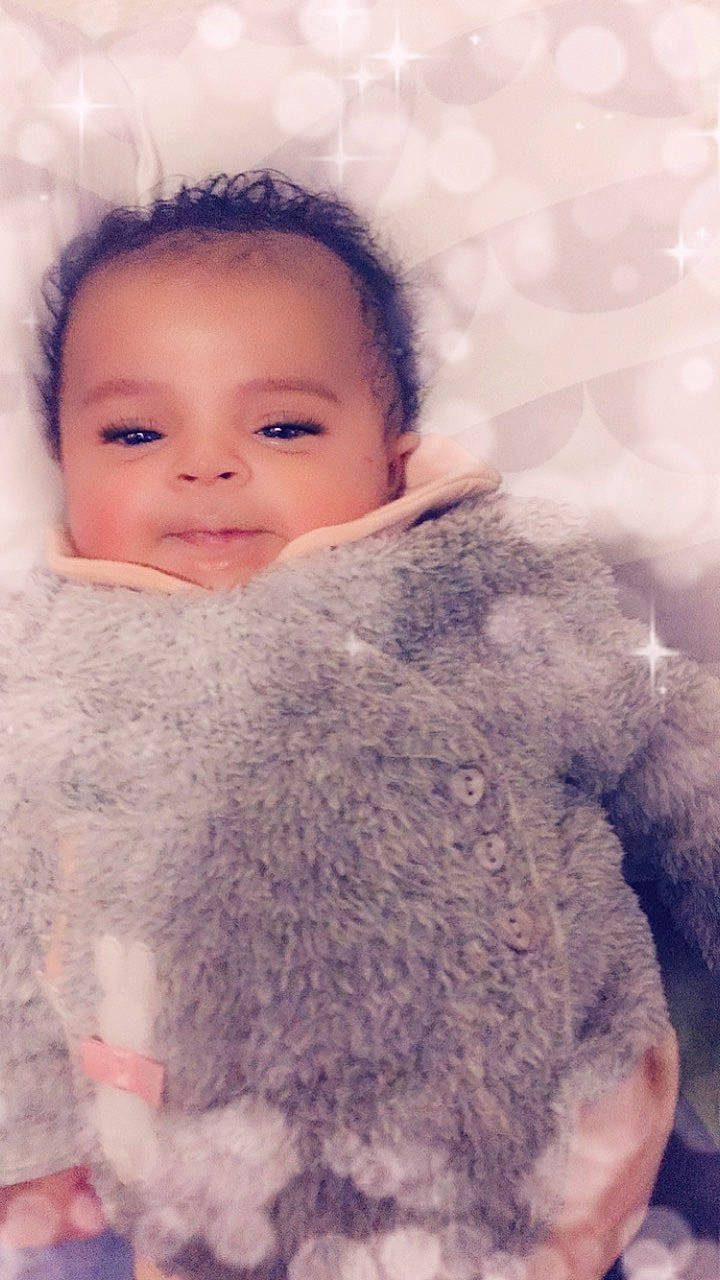 Soukaina a rejoint le concours — aidez-le/la à gagner de superbes lots ! baby, cheek, child, eye, face, forehead, fur, fur_clothing, head, lip, nose, person, portrait, skin, smile, textile, toddler, wool