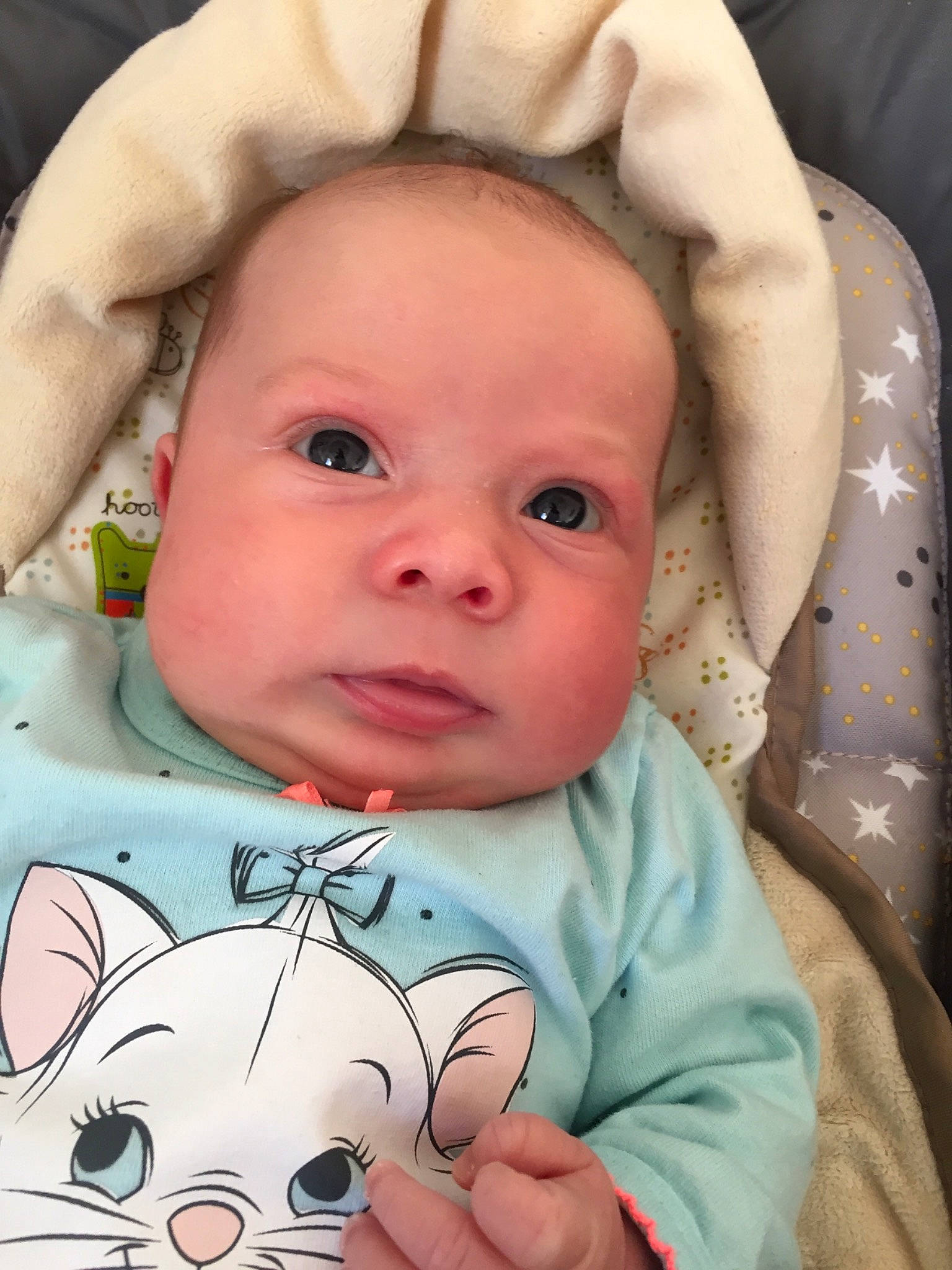 Zoé participe au concours pour gagner de l'argent avec cette photo : baby, cheek, child, ear, eye, face, fawn, forehead, head, lip, mouth, nose, person, skin, smile, snout, toddler