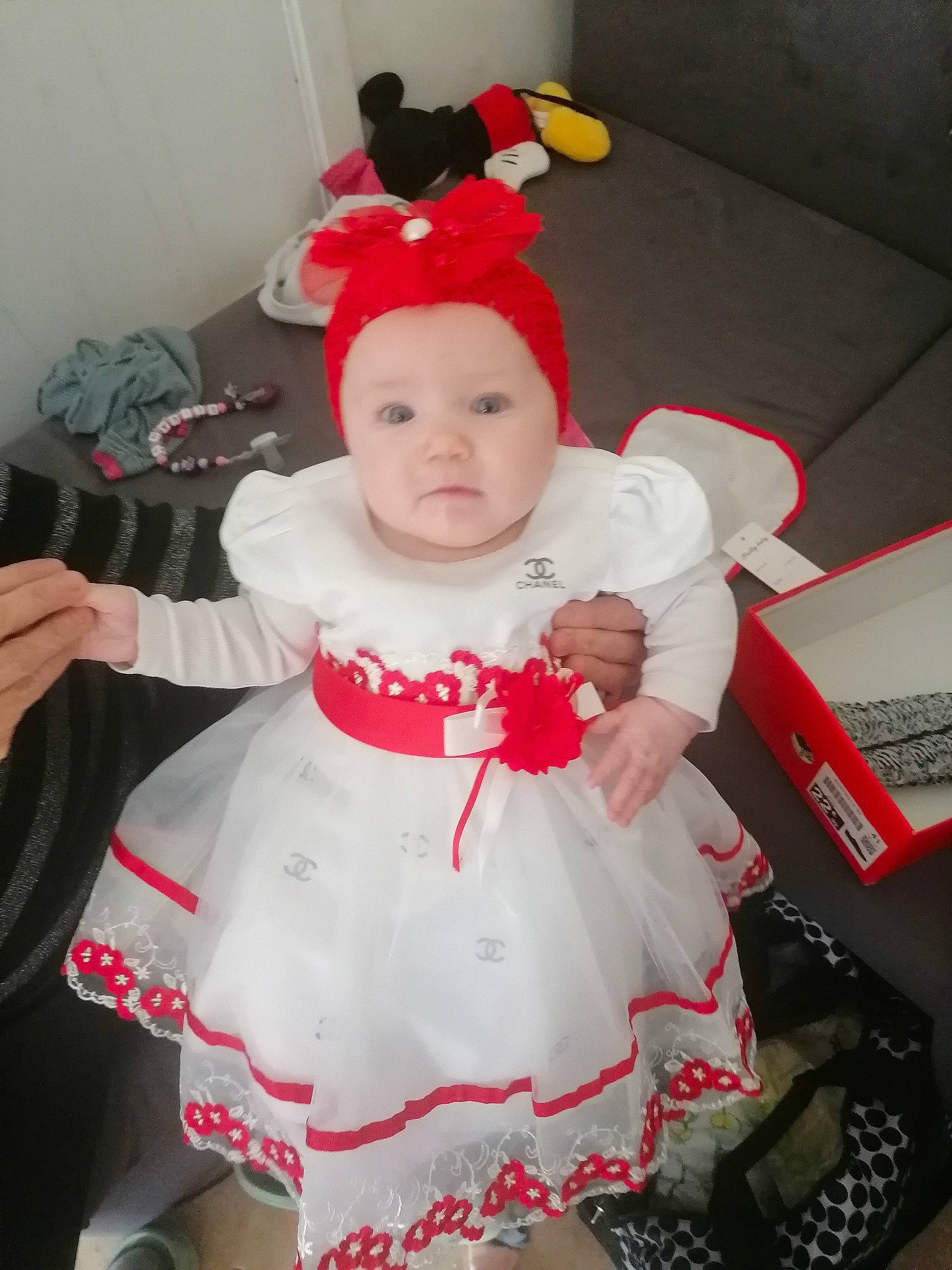 Leïlany participe au concours pour gagner de l'argent avec cette photo : baby_products, child, costume, headwear, person, pink, toddler