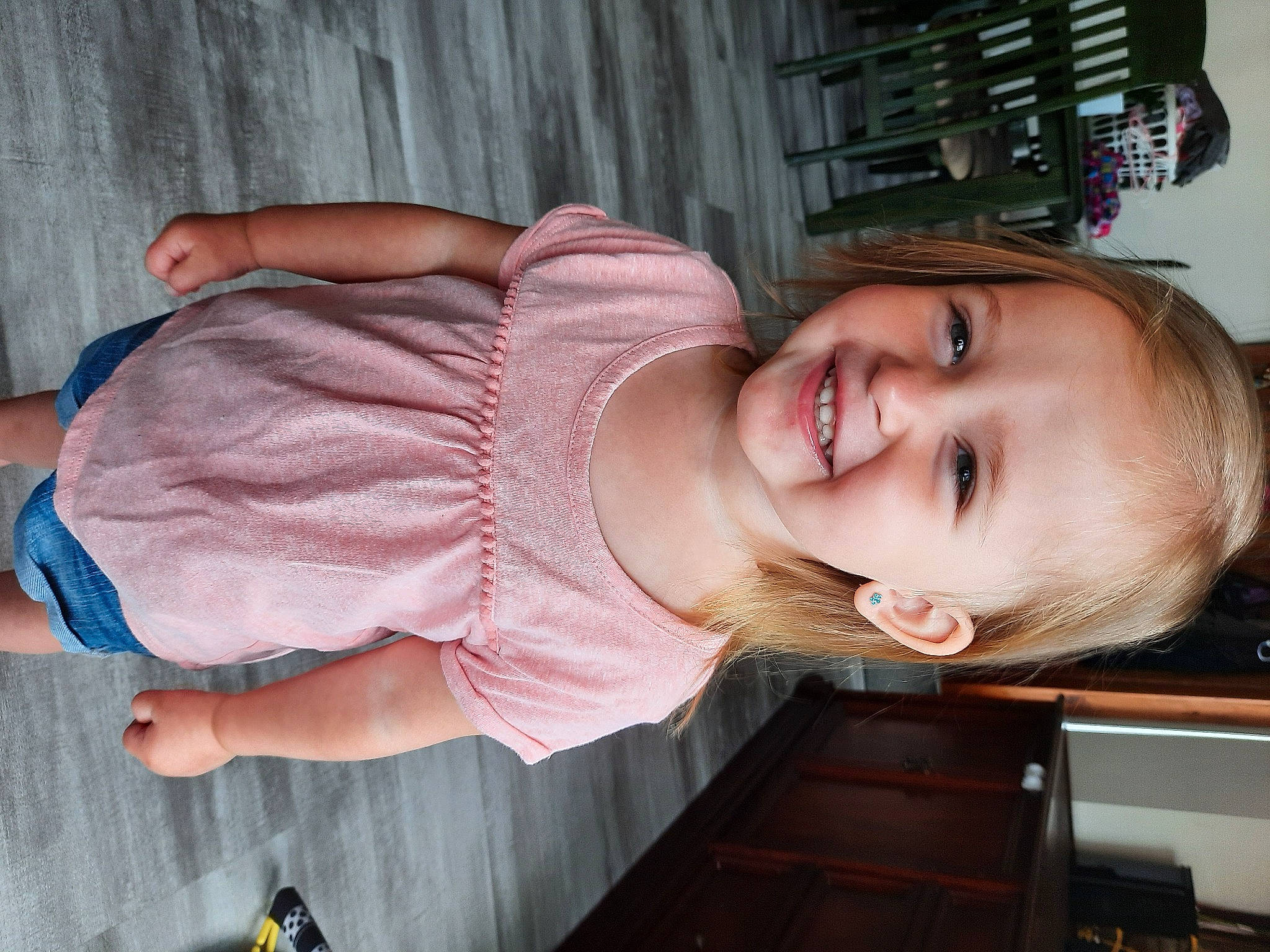 Zoé participe au concours pour gagner de l'argent avec cette photo : baby, cheek, child, cool, fun, happy, iris, jaw, joy, laugh, leisure, lip, mouth, neck, nose, person, skin, smile, throat, toddler