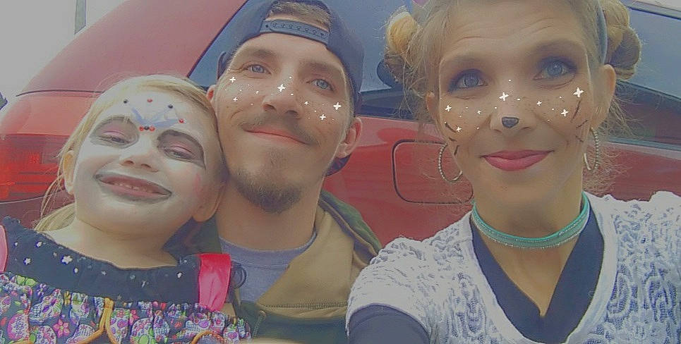 Addyson Drew is registered to the contest to win money with this photo: cheek, chin, eye, eyebrow, face, facial_expression, forehead, hairstyle, happy, head, headwear, human, joy, lip, mammal, mouth, nose, organ, person, skin