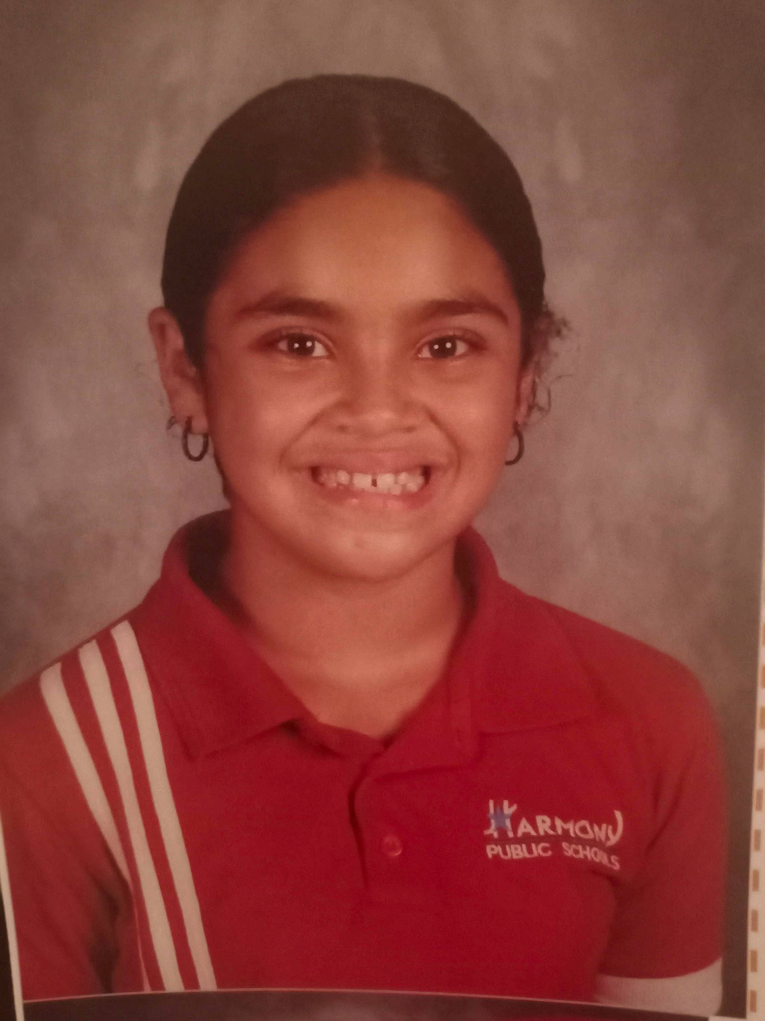 Katelynn is registered to the contest to win money with this photo: cheek, cosmetic_dentistry, eyebrow, facial_expression, flash_photography, flesh, forehead, fun, hair, happy, iris, jaw, joy, lip, nose, person, portrait, portrait_photography, skin, sleeve