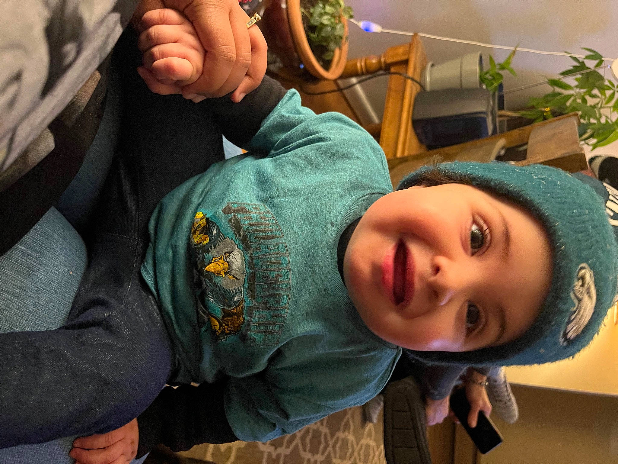 Melani is registered to the contest to win money with this photo: child, elbow, eyewear, fun, grass, happy, headwear, houseplant, joy, leisure, neck, person, plant, portrait_photography, room, selfie, sitting, smile, t_shirt, vacation