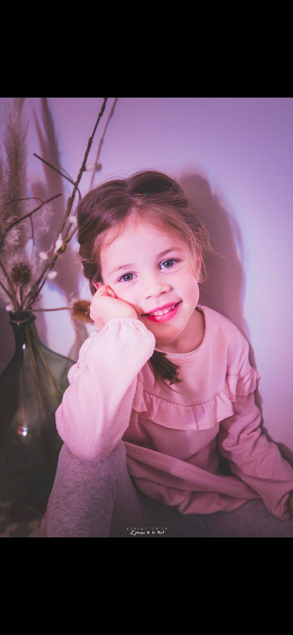 Anna participe au concours pour gagner de l'argent avec cette photo : beauty, brown_hair, cheek, child, child_model, eye, face, fun, iris, joy, lip, long_hair, nose, person, photograph, photography, pink, portrait, portrait_photography, purple