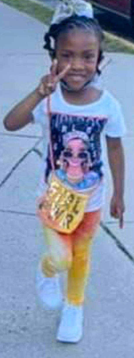 Khadiyah joined the competition — help win amazing prizes! child, electric_blue, entertainment, event, font, fun, happy, head, human_body, leisure, performing_arts, person, public_event, recreation, sleeve, sportswear, street_fashion, t_shirt, thigh, thumb