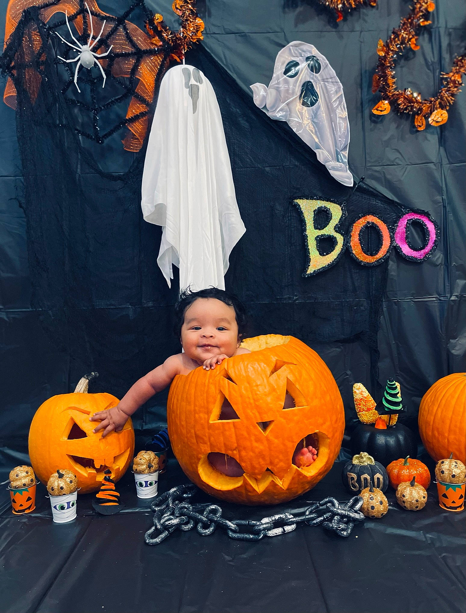 Gionni joined the competition — help win amazing prizes! art, black, calabaza, creative_arts, cucurbita, gourd, happy, jack_o_lantern, local_food, natural_foods, orange, person, plant, pumpkin, smile, squash, tradition, trick_or_treat, vegetable, visual_arts
